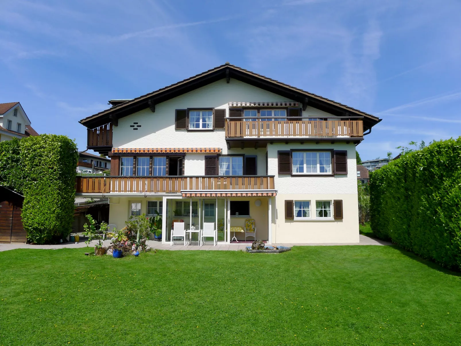 Beau Site-Draußen