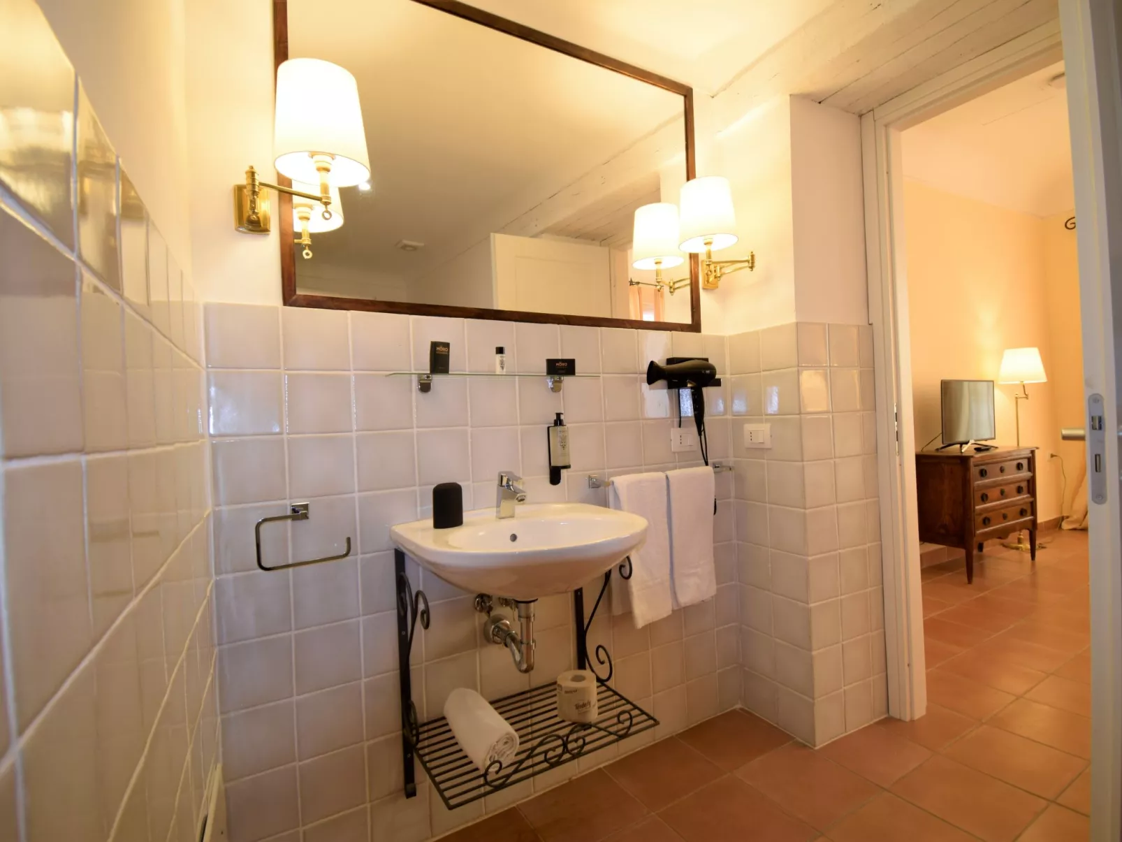 Lanterne Magiche-Inside
