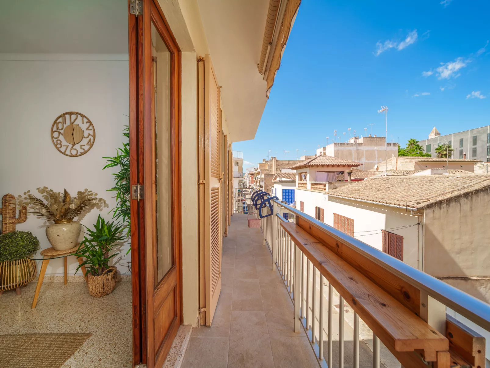 Porto Cristo by the Sea-Inside