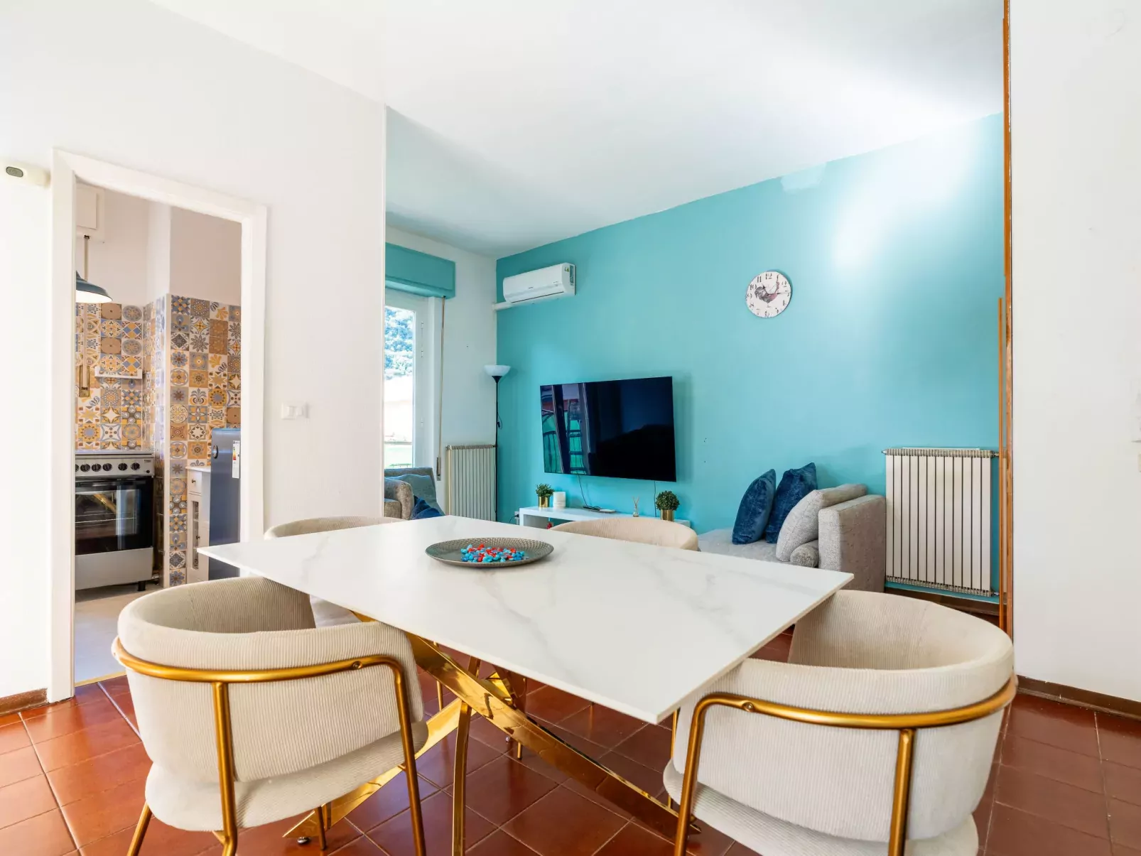 Mare Borgo-Inside