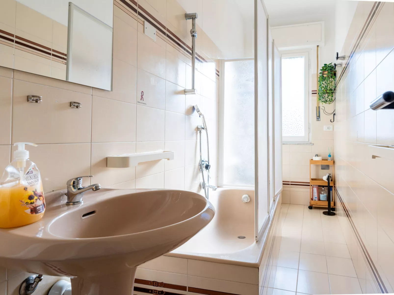 Mare Borgo-Inside