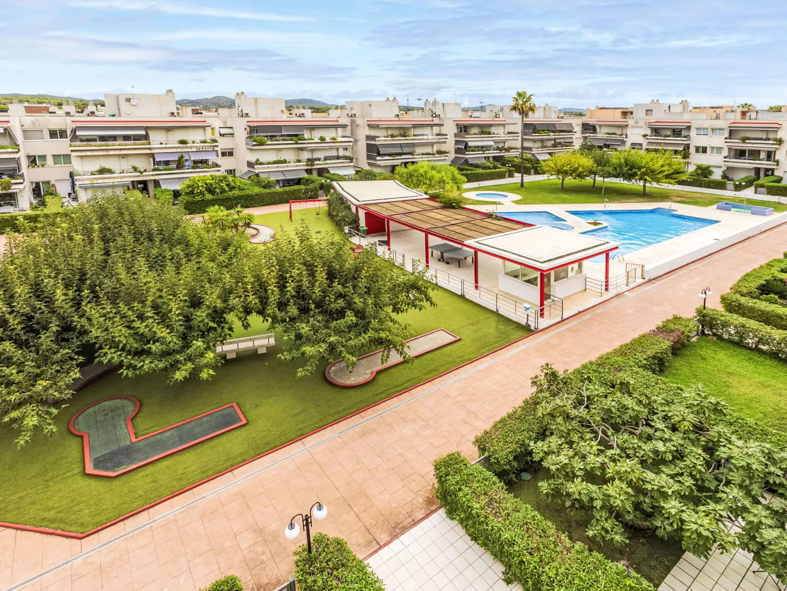 Jardin del Mar-Outside