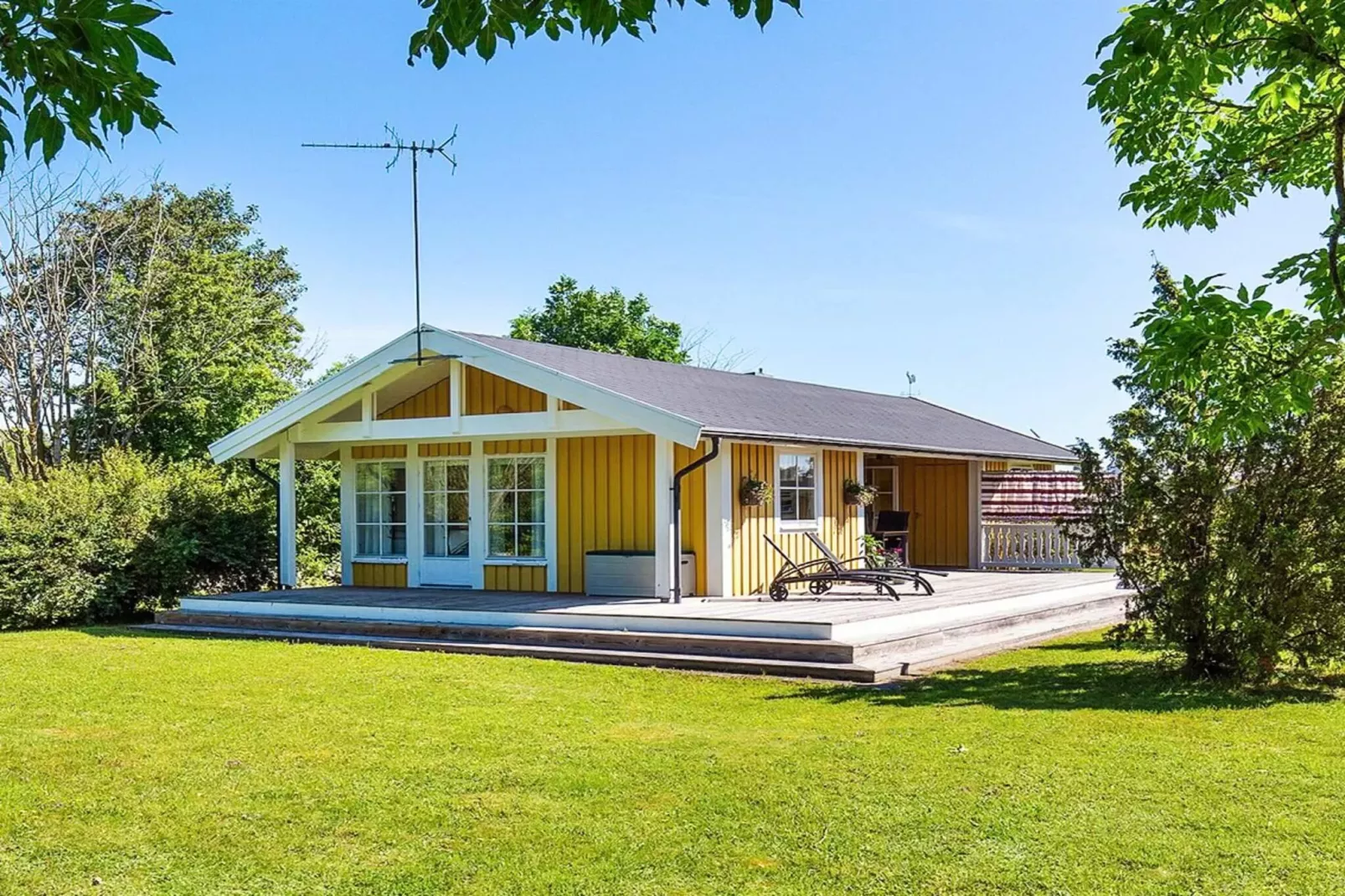 4 person holiday home in LÖTTORP