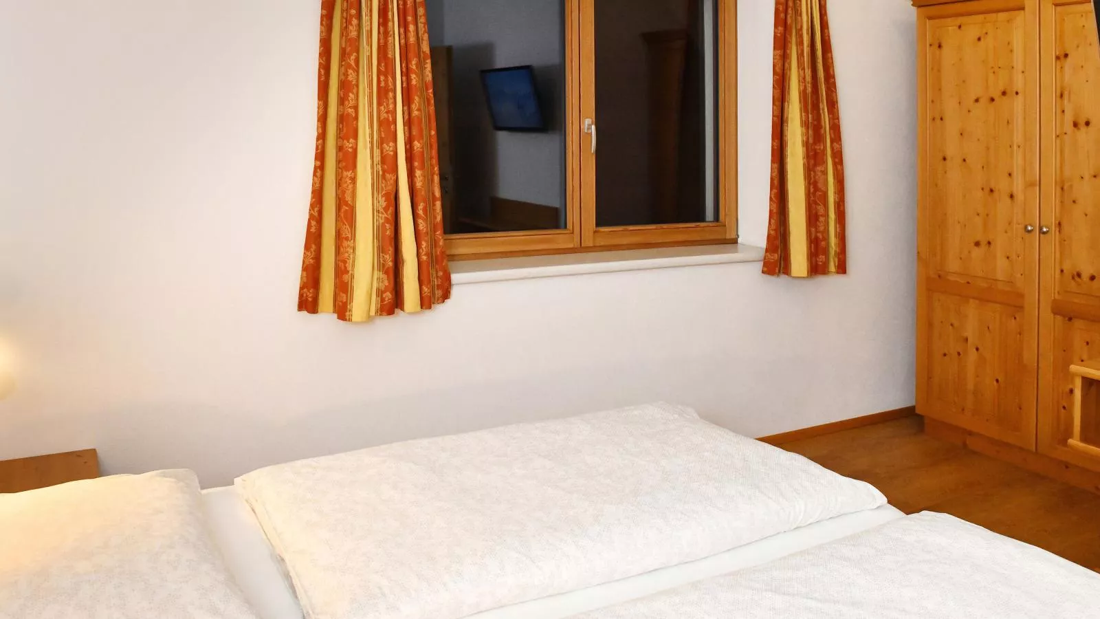 Next To The Ski Lift Top 3 und 4-Bedroom