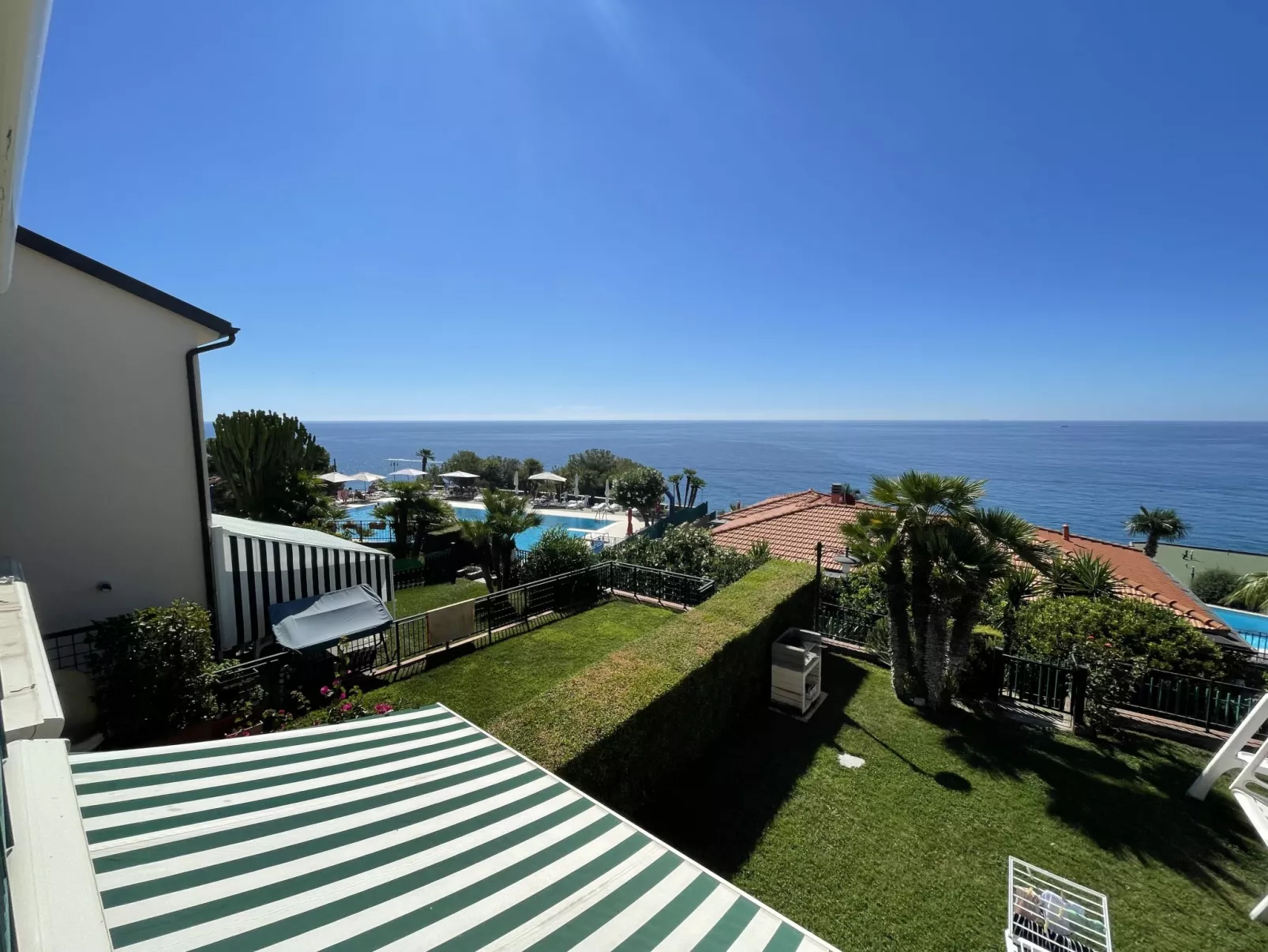 Le Margherite-Outside