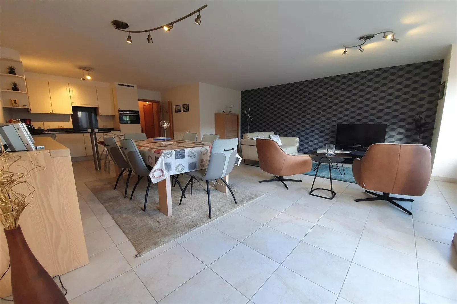 Serenity II-Living room