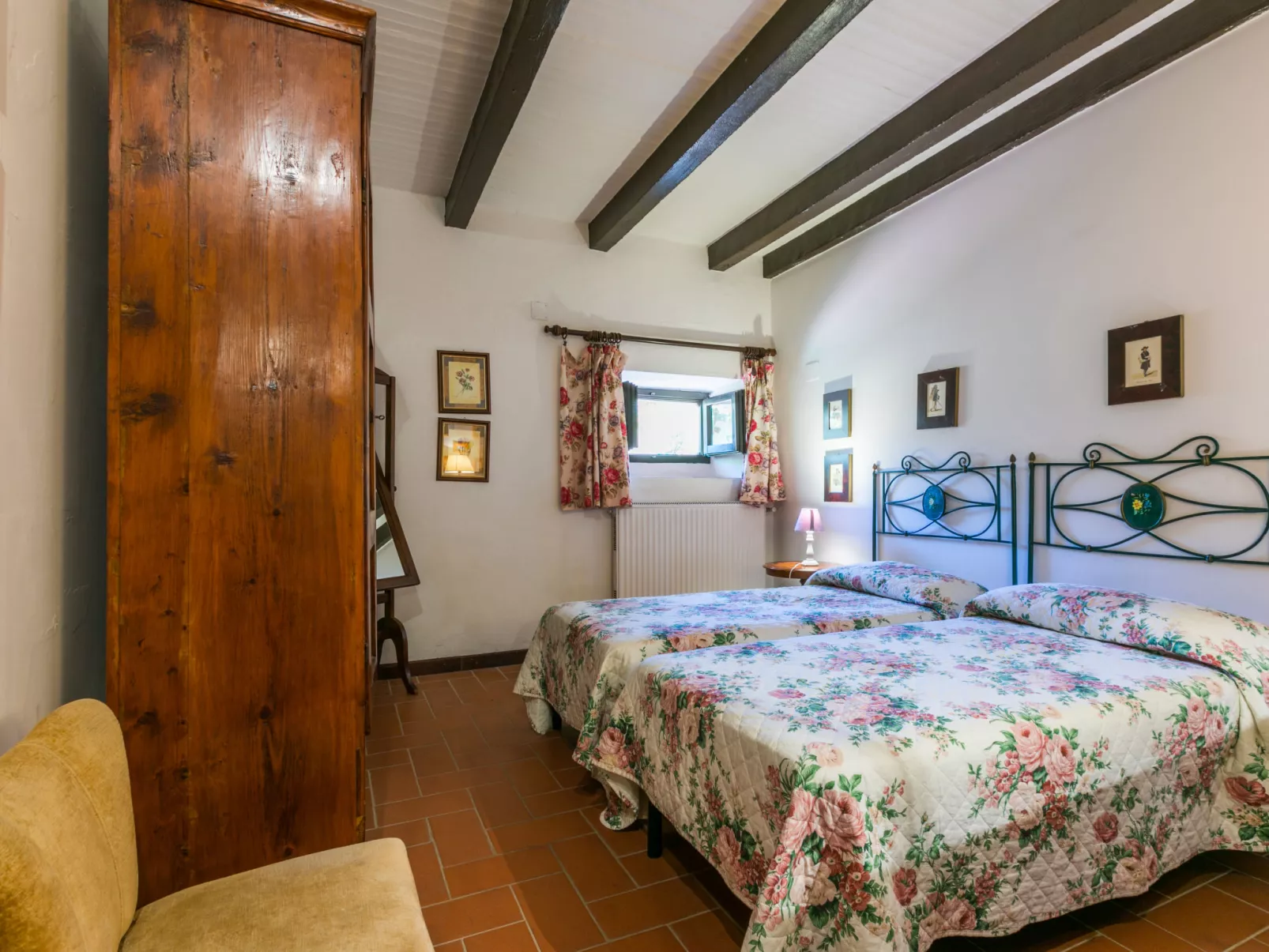 Bardeggiano - Caterina 3 (COL246)-Inside