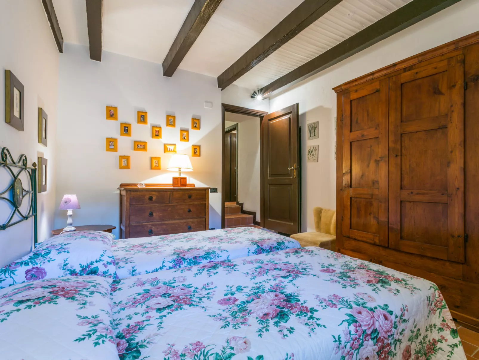 Bardeggiano - Caterina 3 (COL246)-Inside