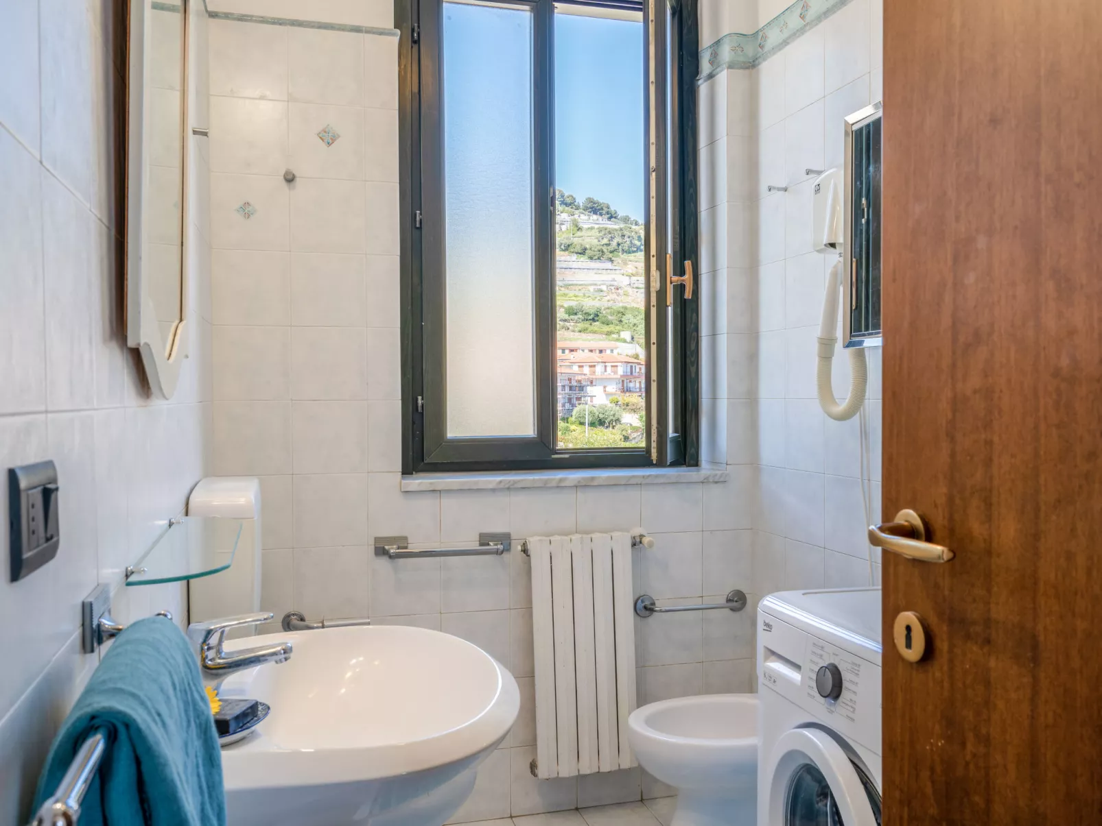 Le Margherite (SLR261)-Dedans