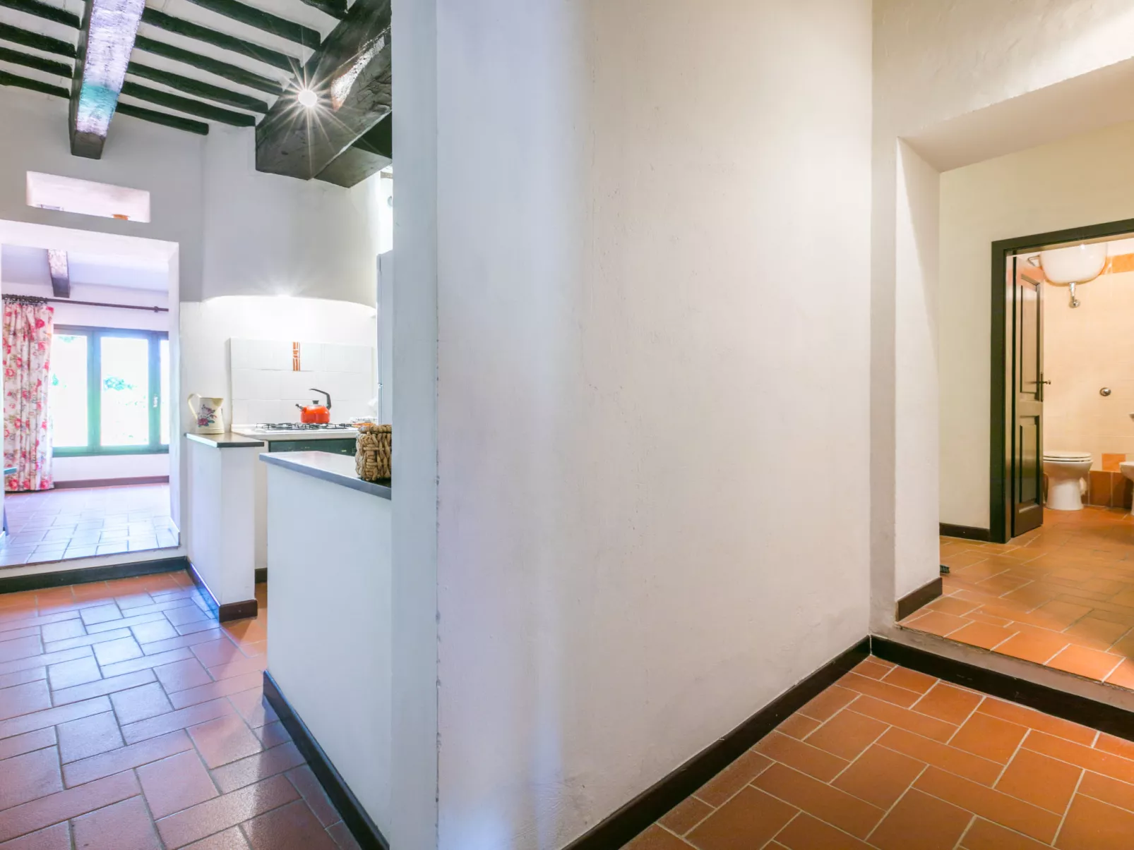 Bardeggiano - Caterina 3 (COL246)-Inside