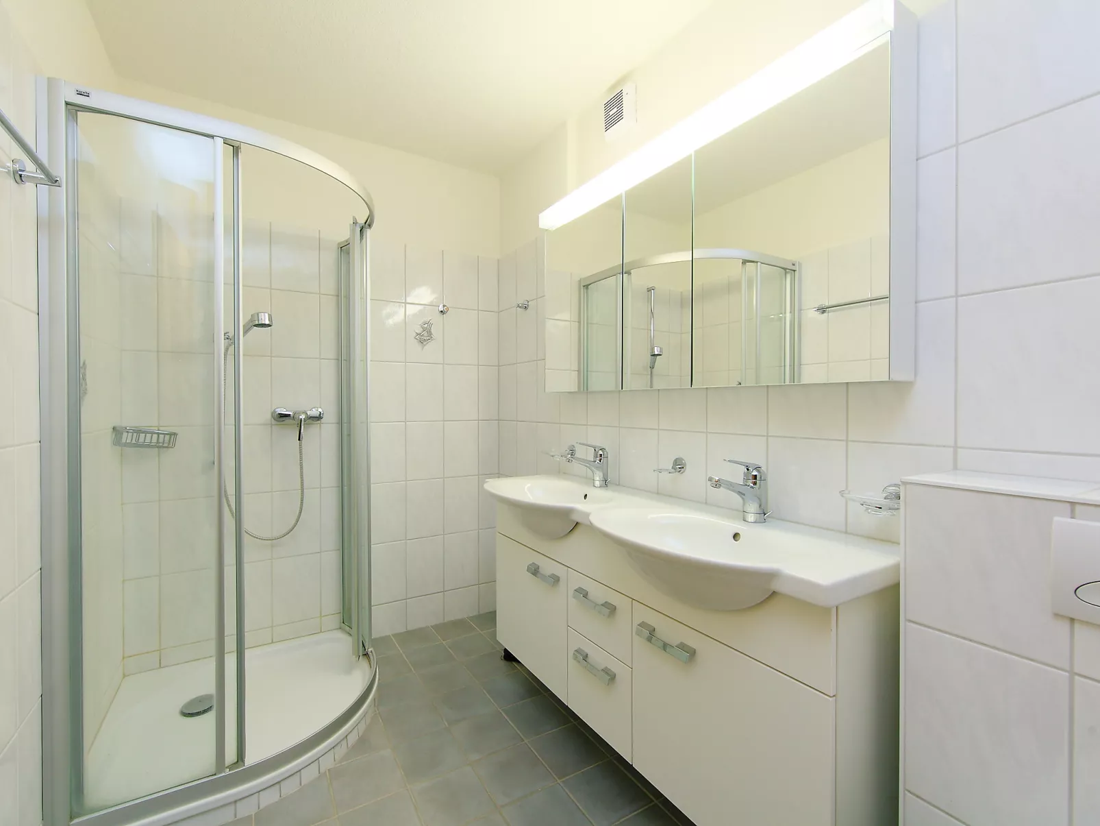 Allod Park Haus C 307-Drinnen