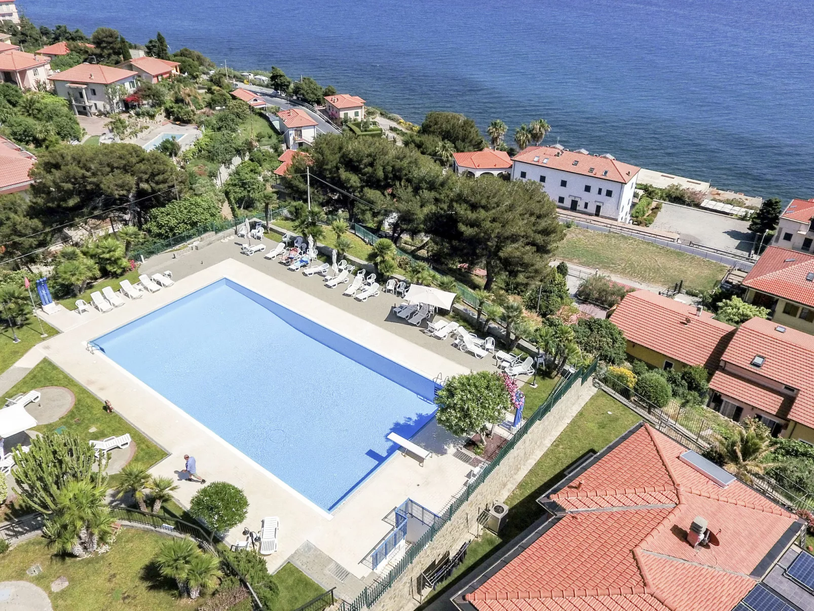 Le Margherite (SLR264)-Outside
