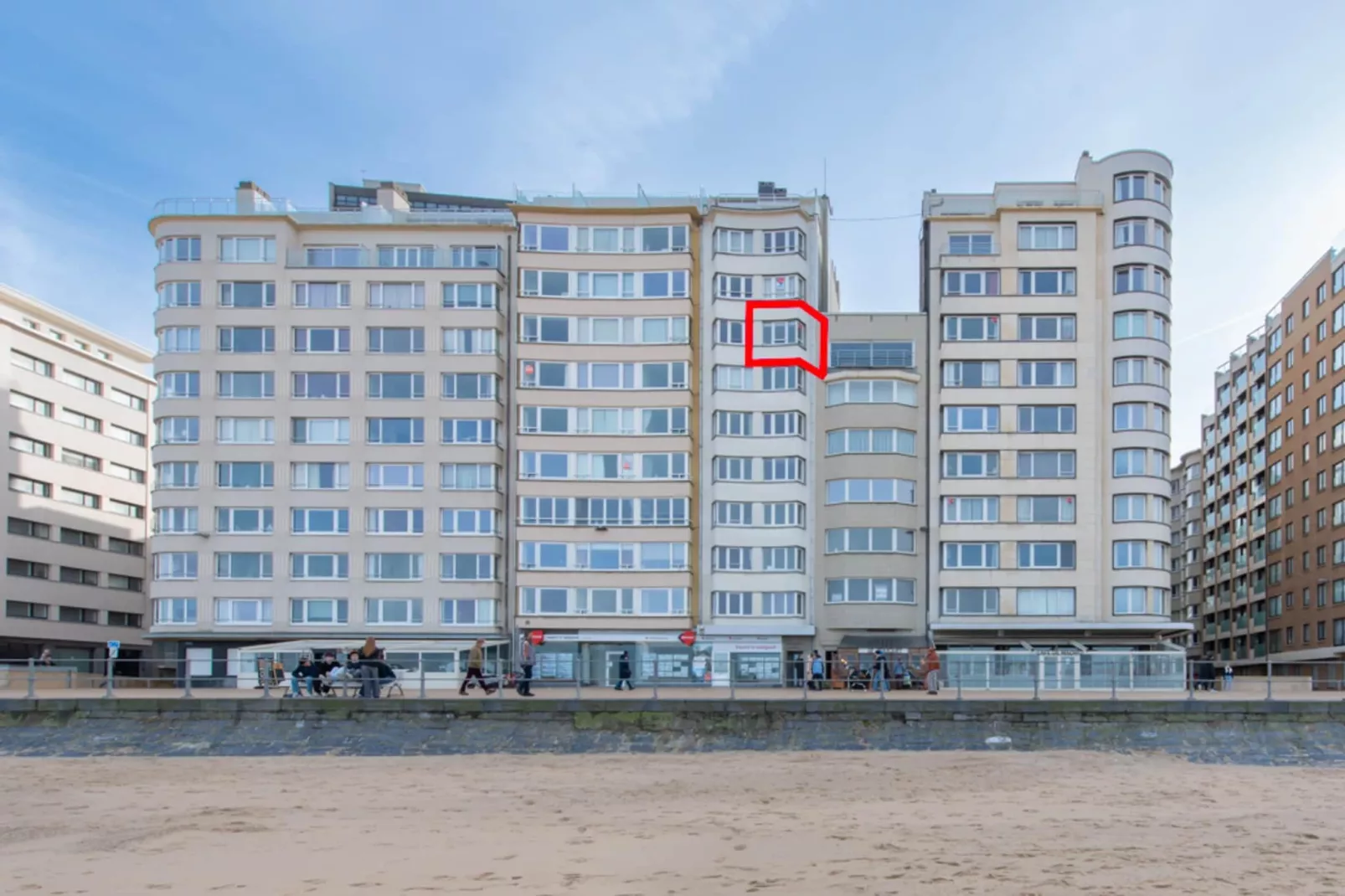 La Croisette-Exterior summer