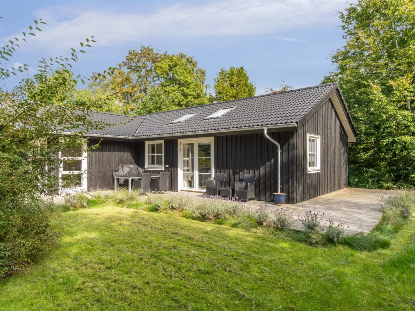 "Loviisa" - 850m from the sea-Outside