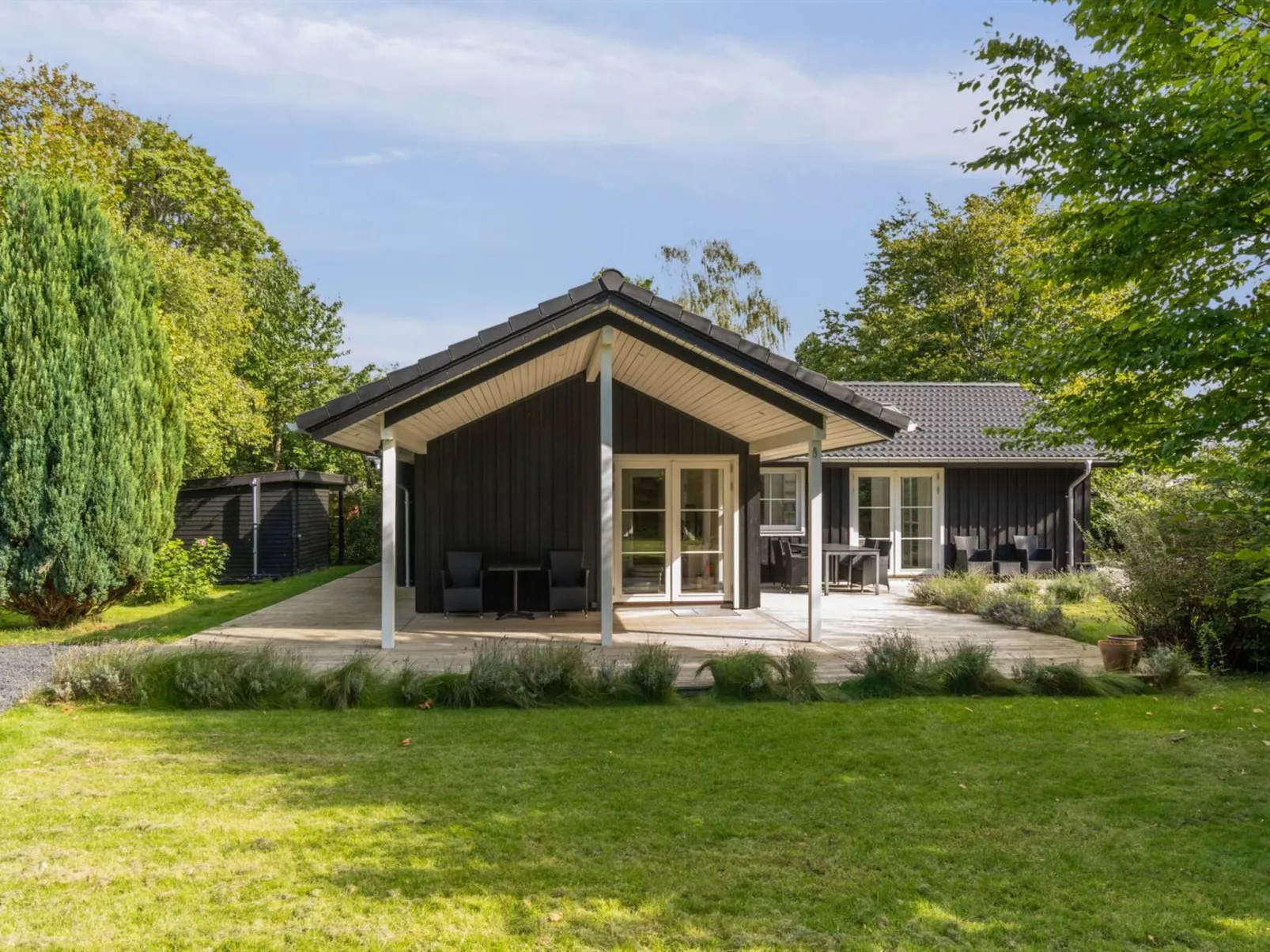 "Loviisa" - 850m from the sea-Outside
