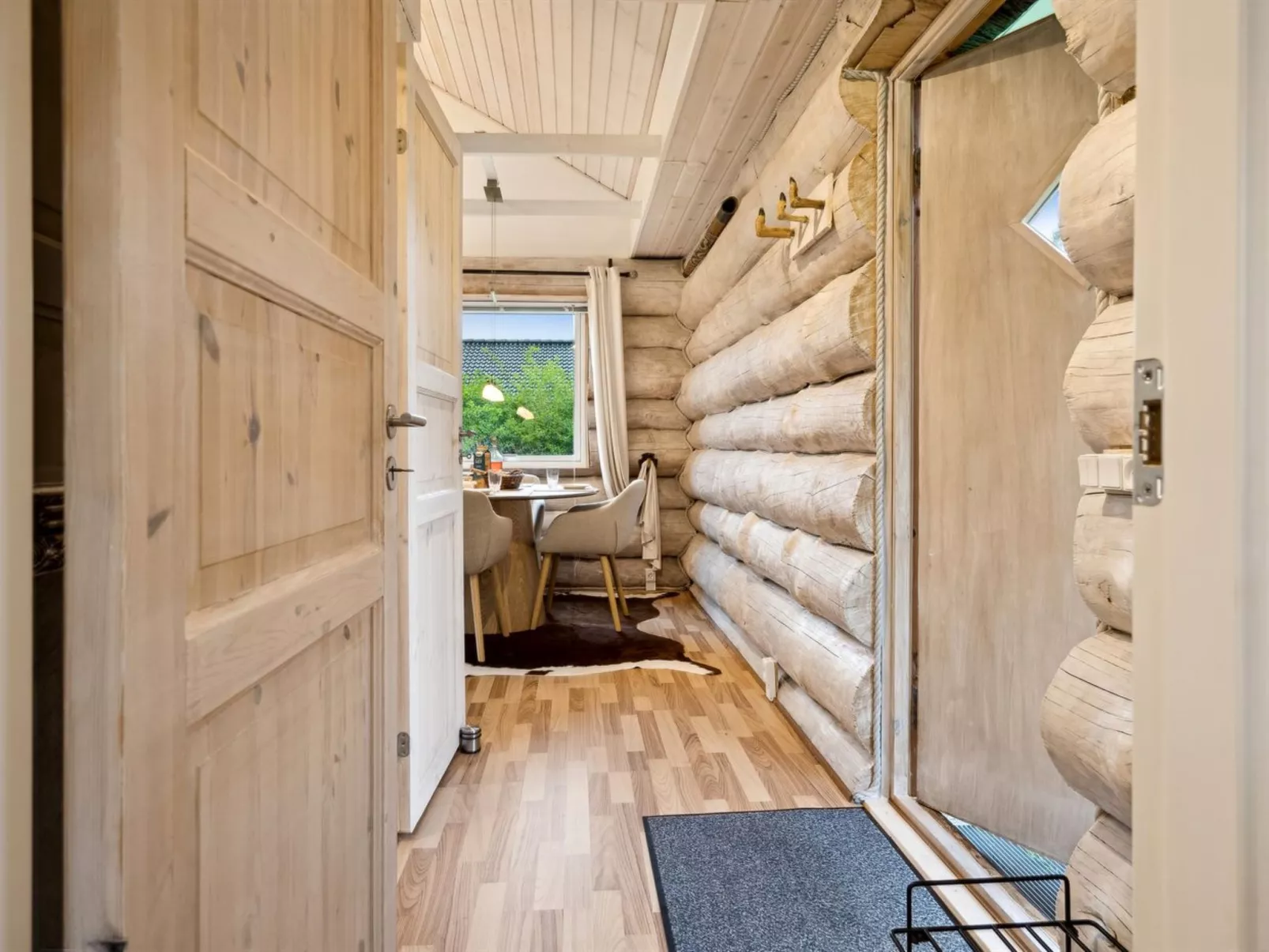 "Barni" - 7km from the sea-Inside