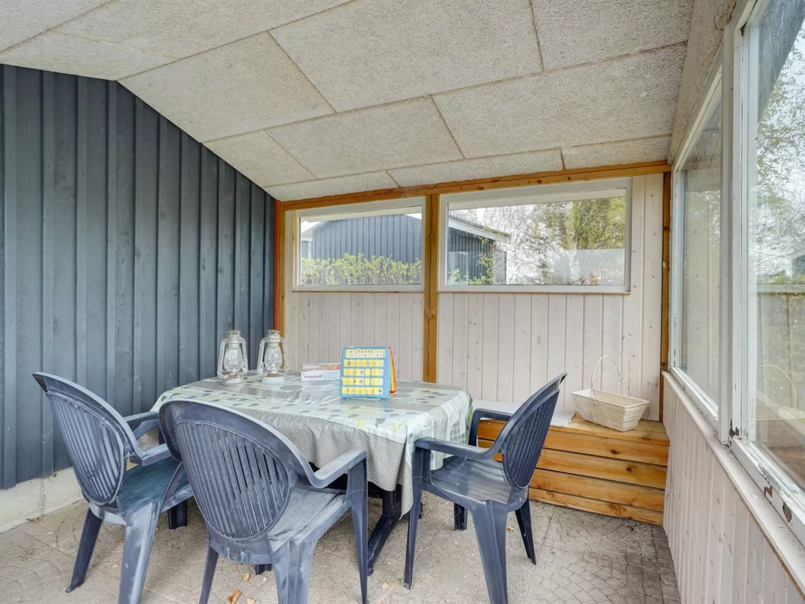 "Rafn" - 550m from the sea-Inside