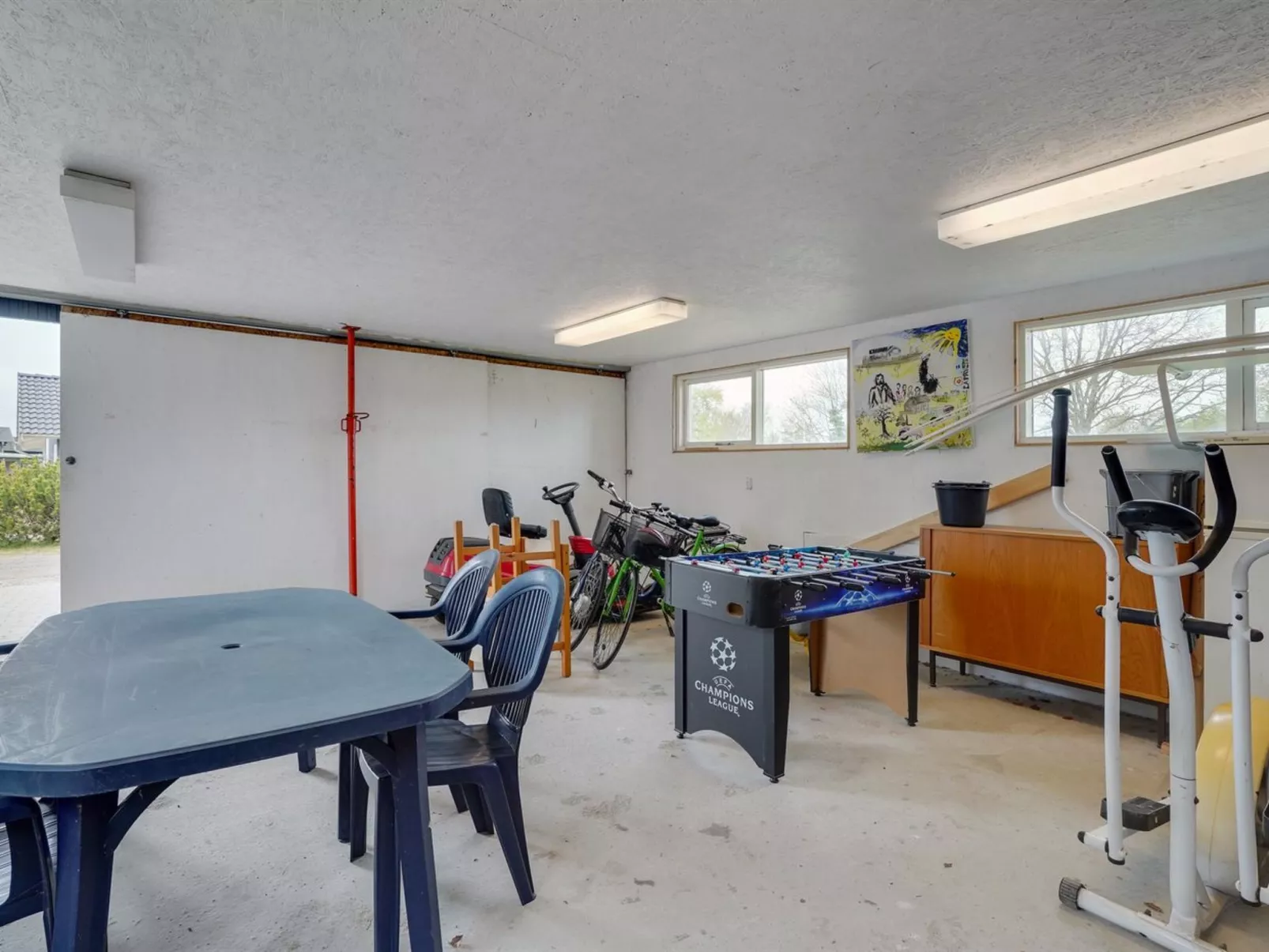 "Rafn" - 550m from the sea-Inside