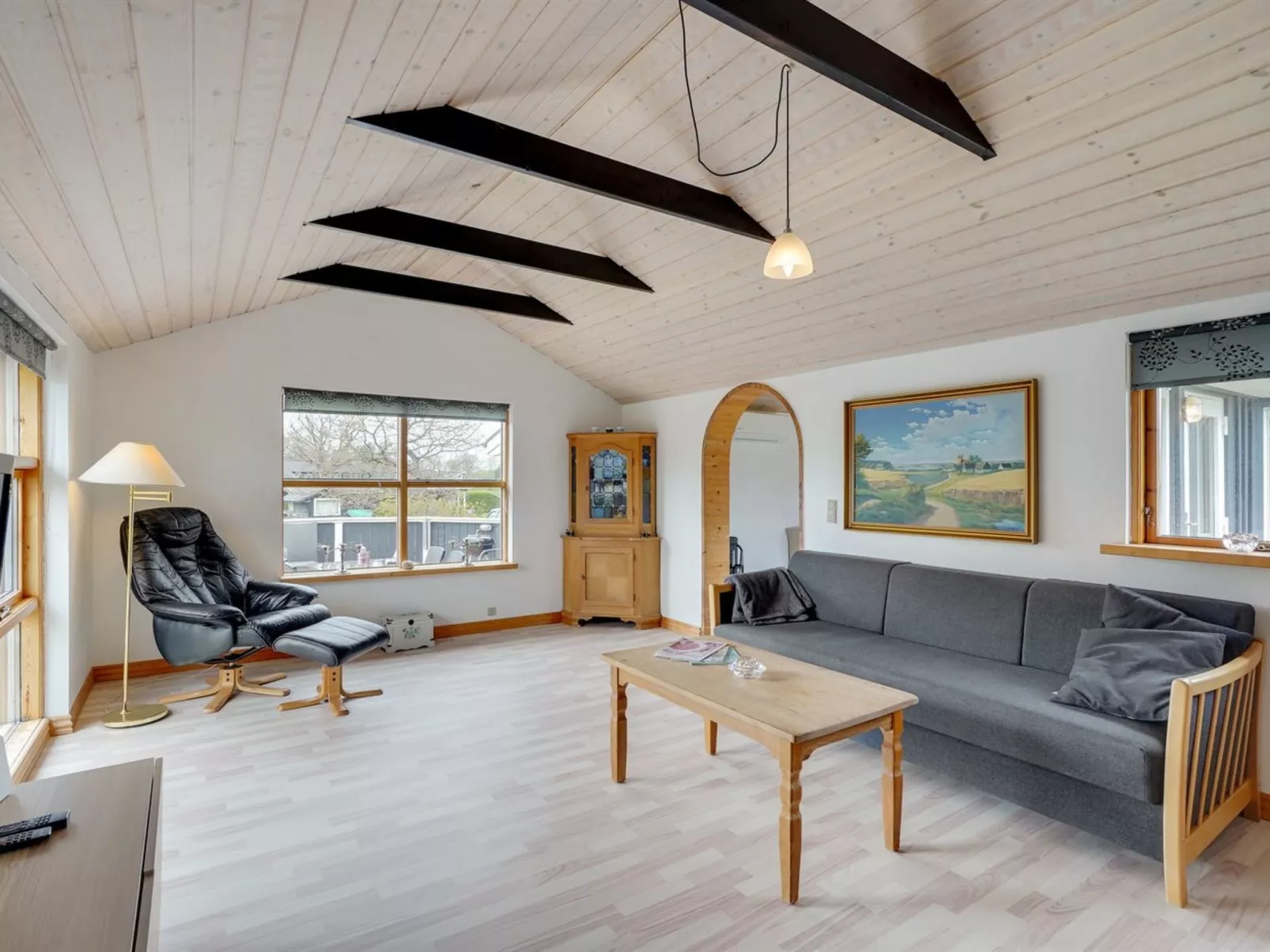 "Rafn" - 550m from the sea-Inside
