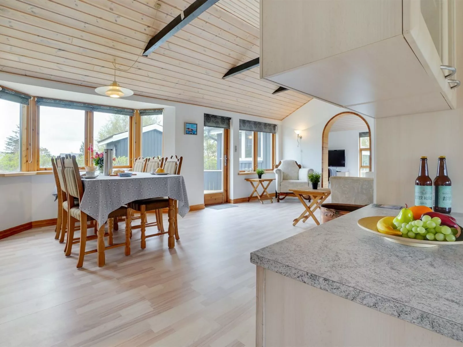 "Rafn" - 550m from the sea-Inside
