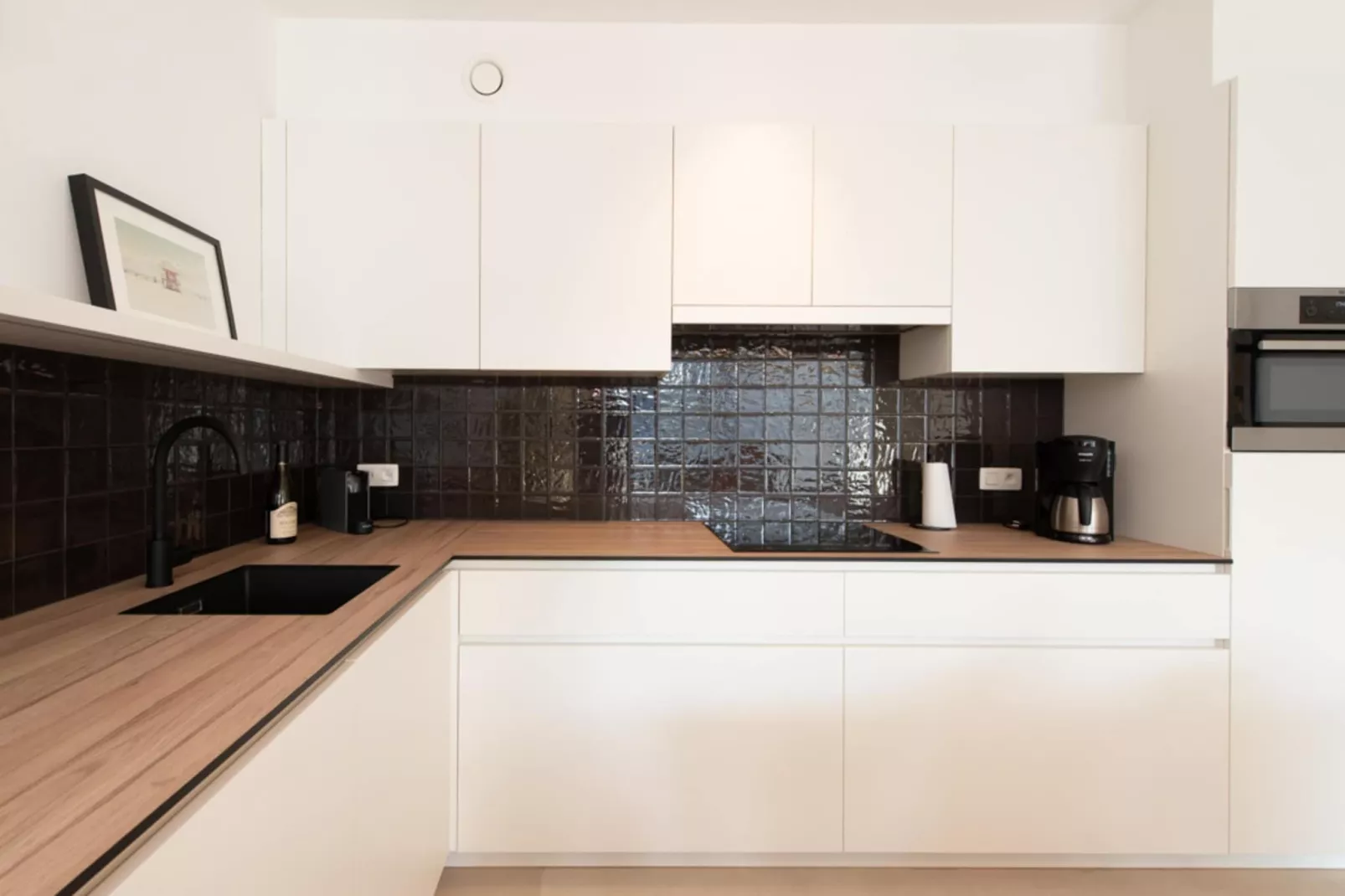 Sky Bridge-Kitchen