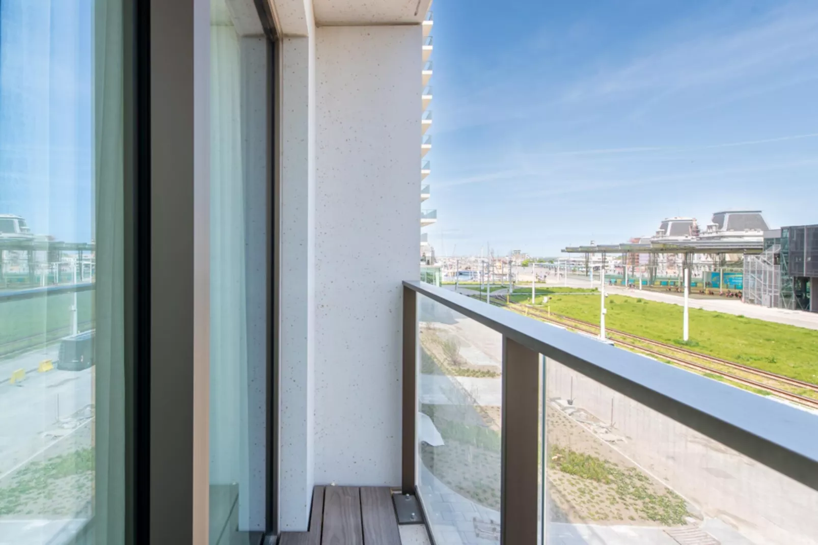 Sky Bridge-Terrace balcony