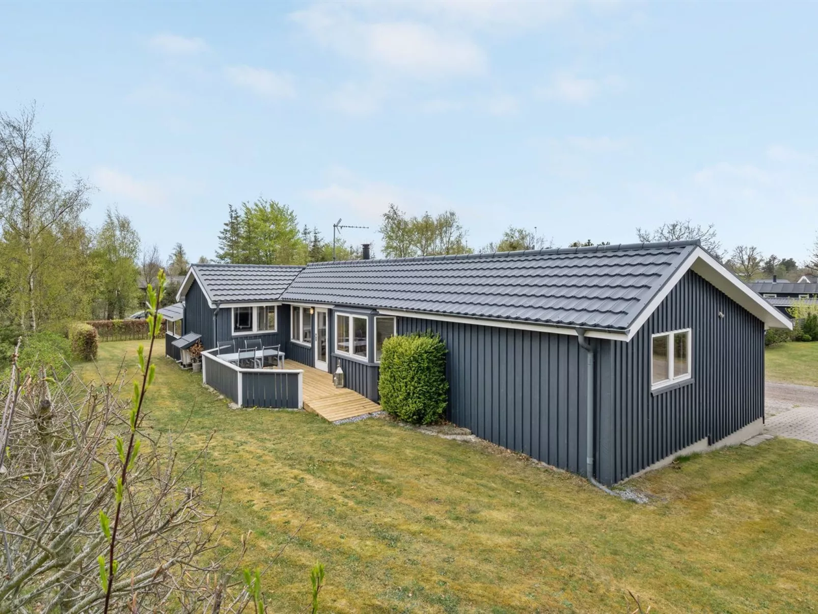 "Rafn" - 550m from the sea-Outside