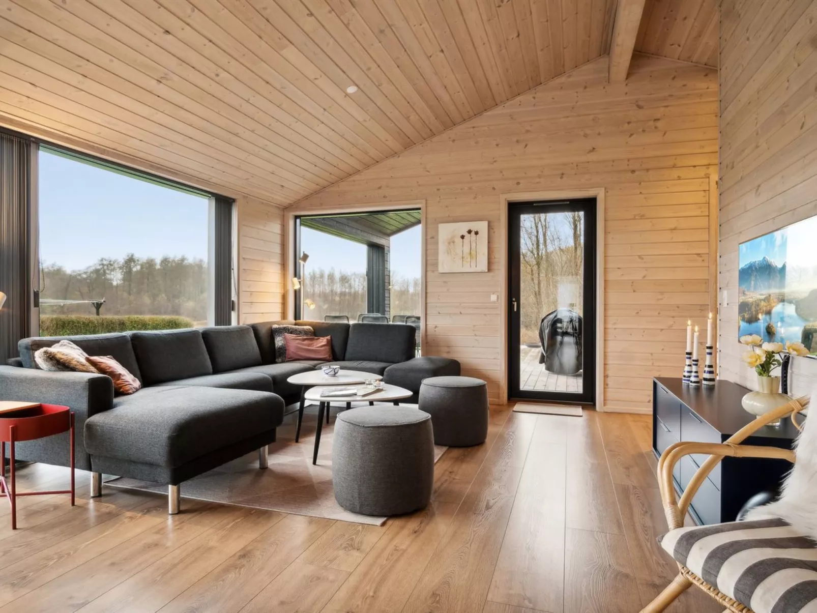 "Ehmi" - 750m from the sea-Inside