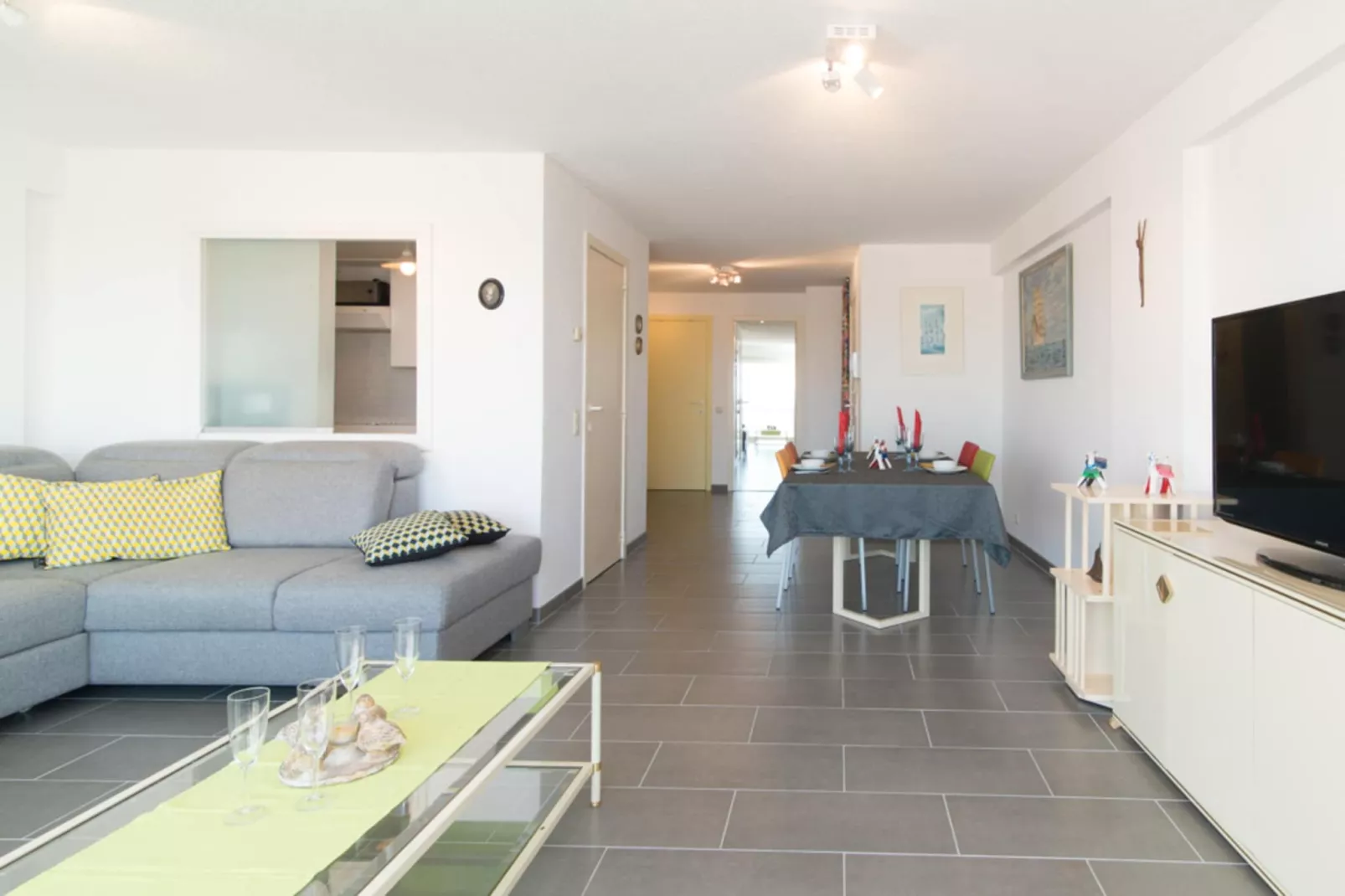 Belle Rive 0101-Living room