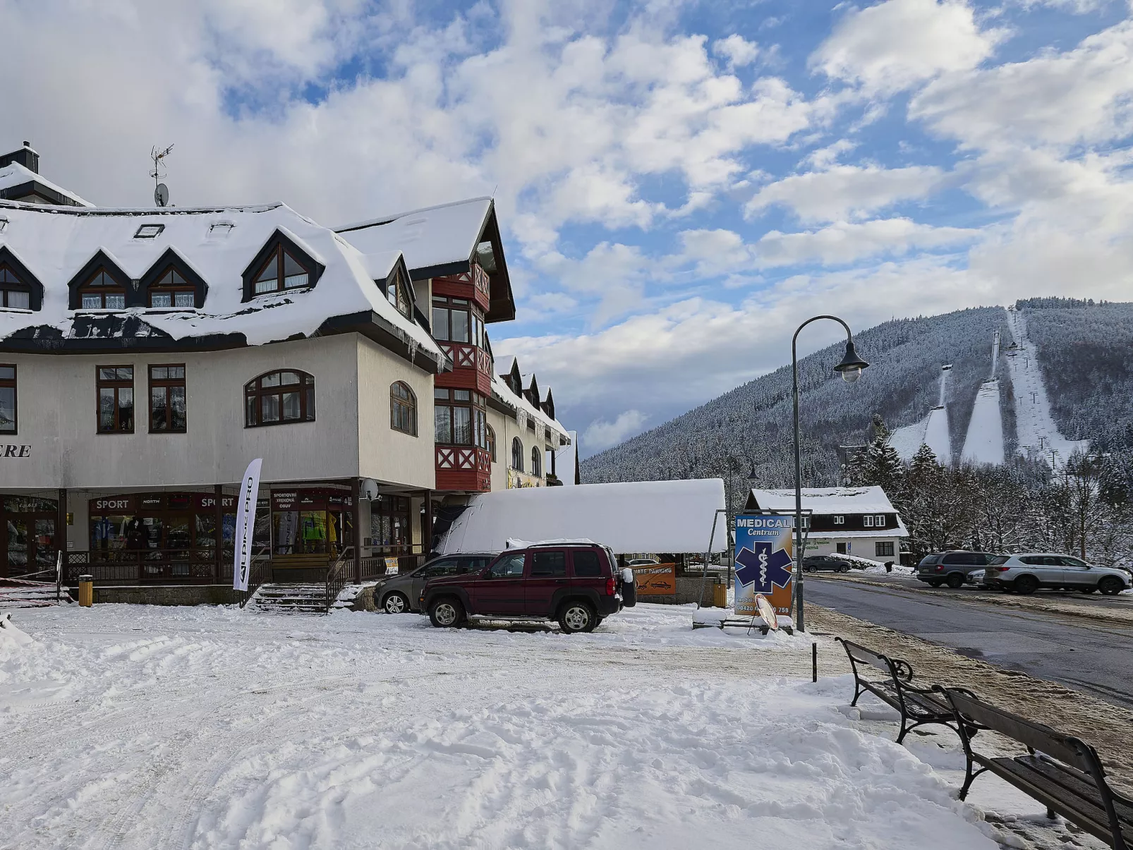 Harrachov 613-Outside