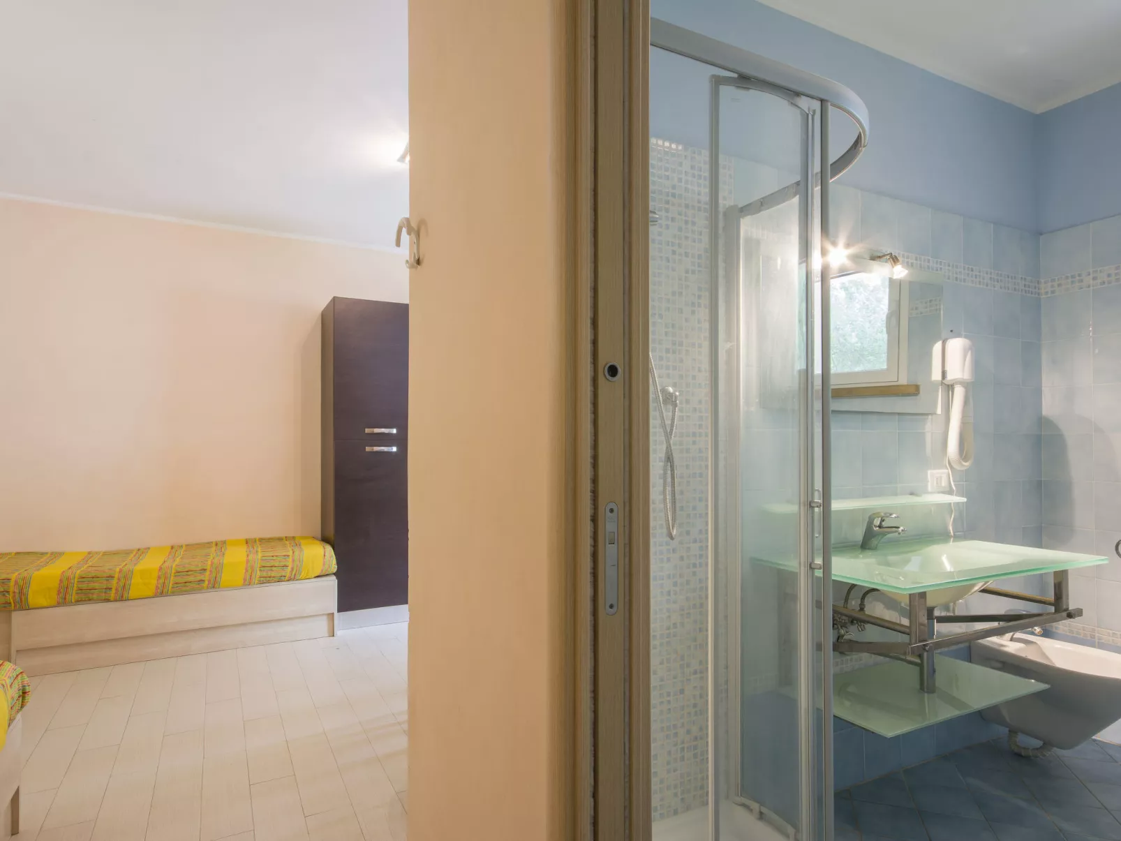 Relais-Inside