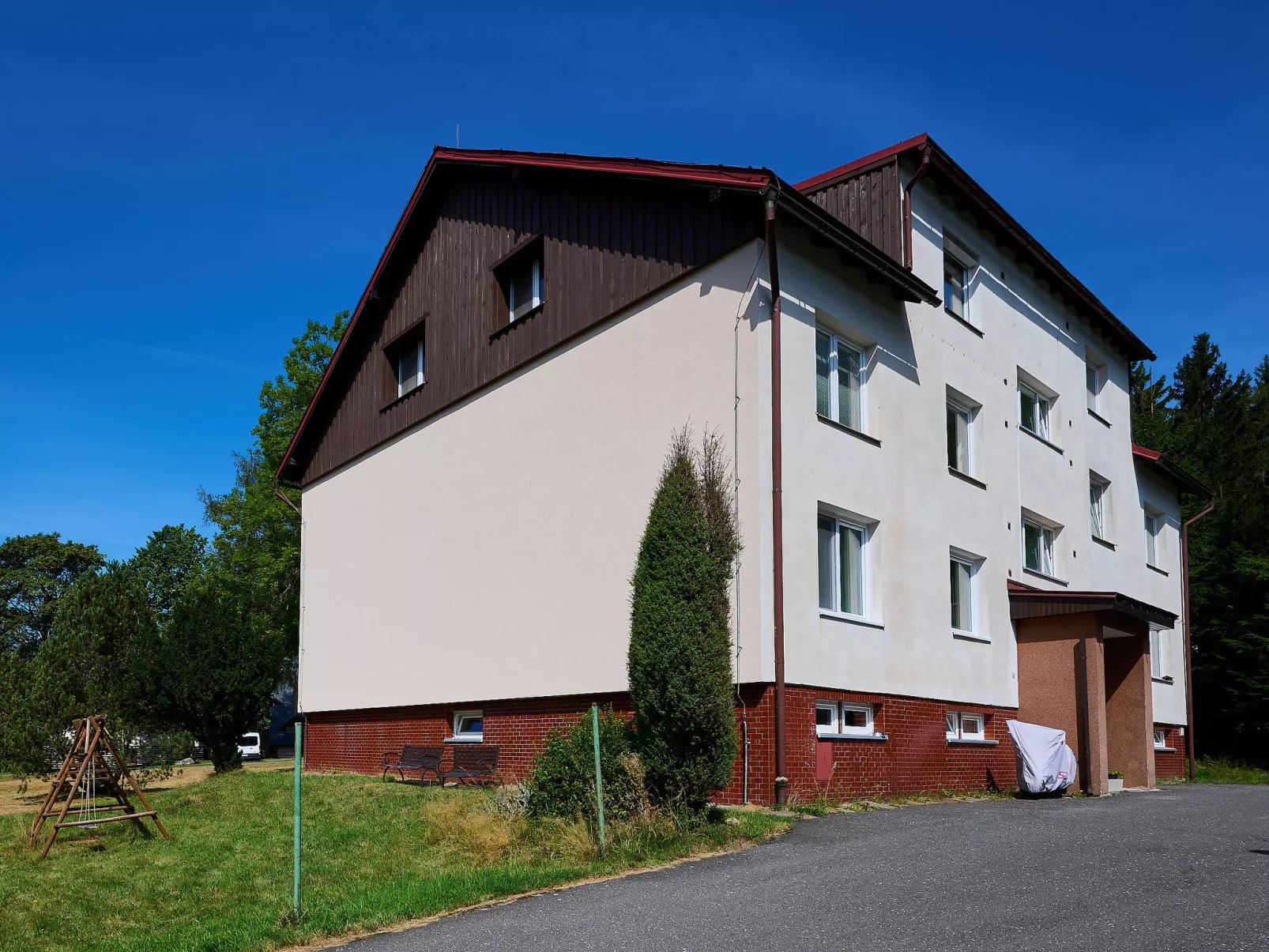 Harrachov 582-Outside