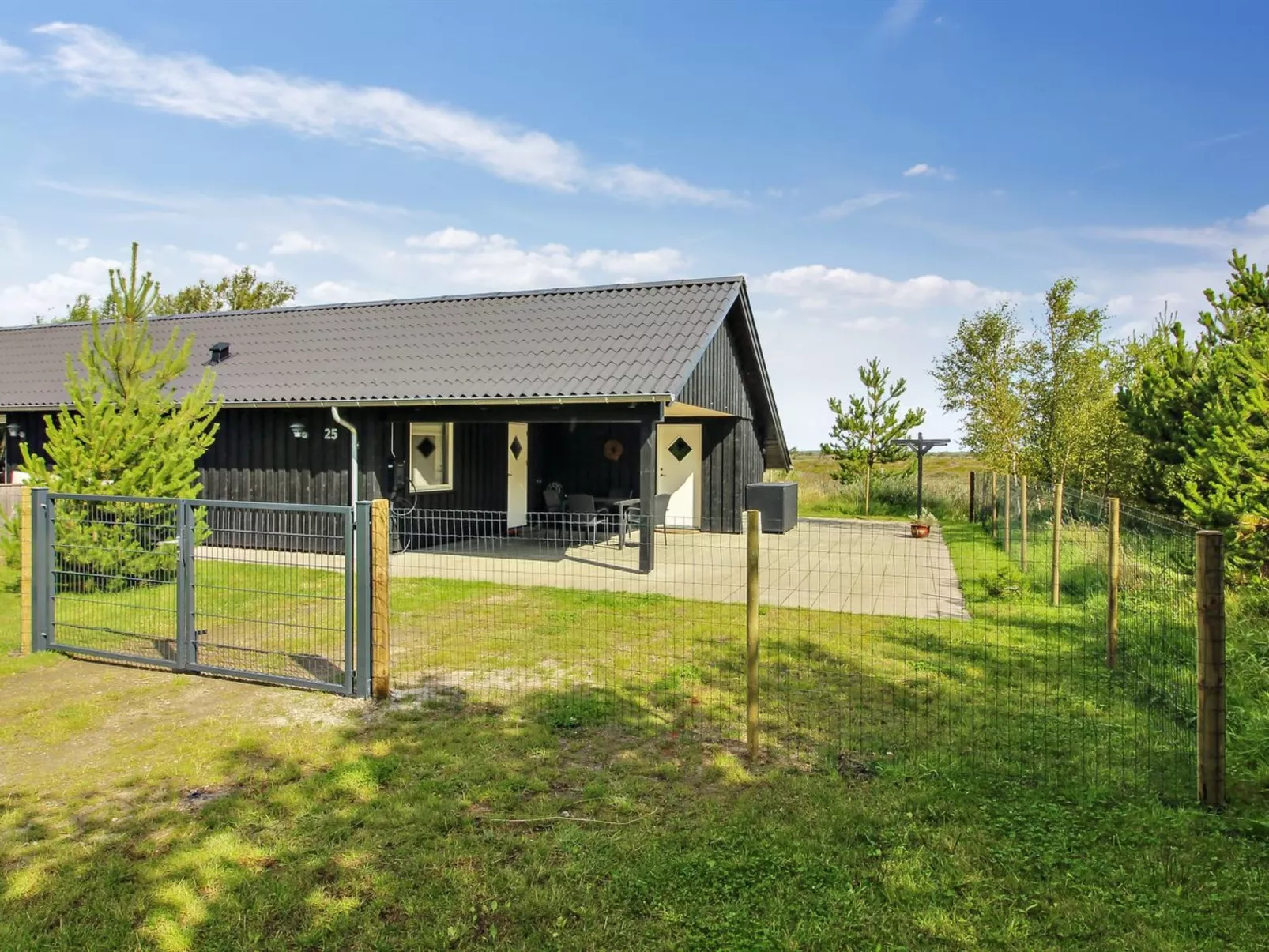 "Golubinka" - 2.5km from the sea-Outside