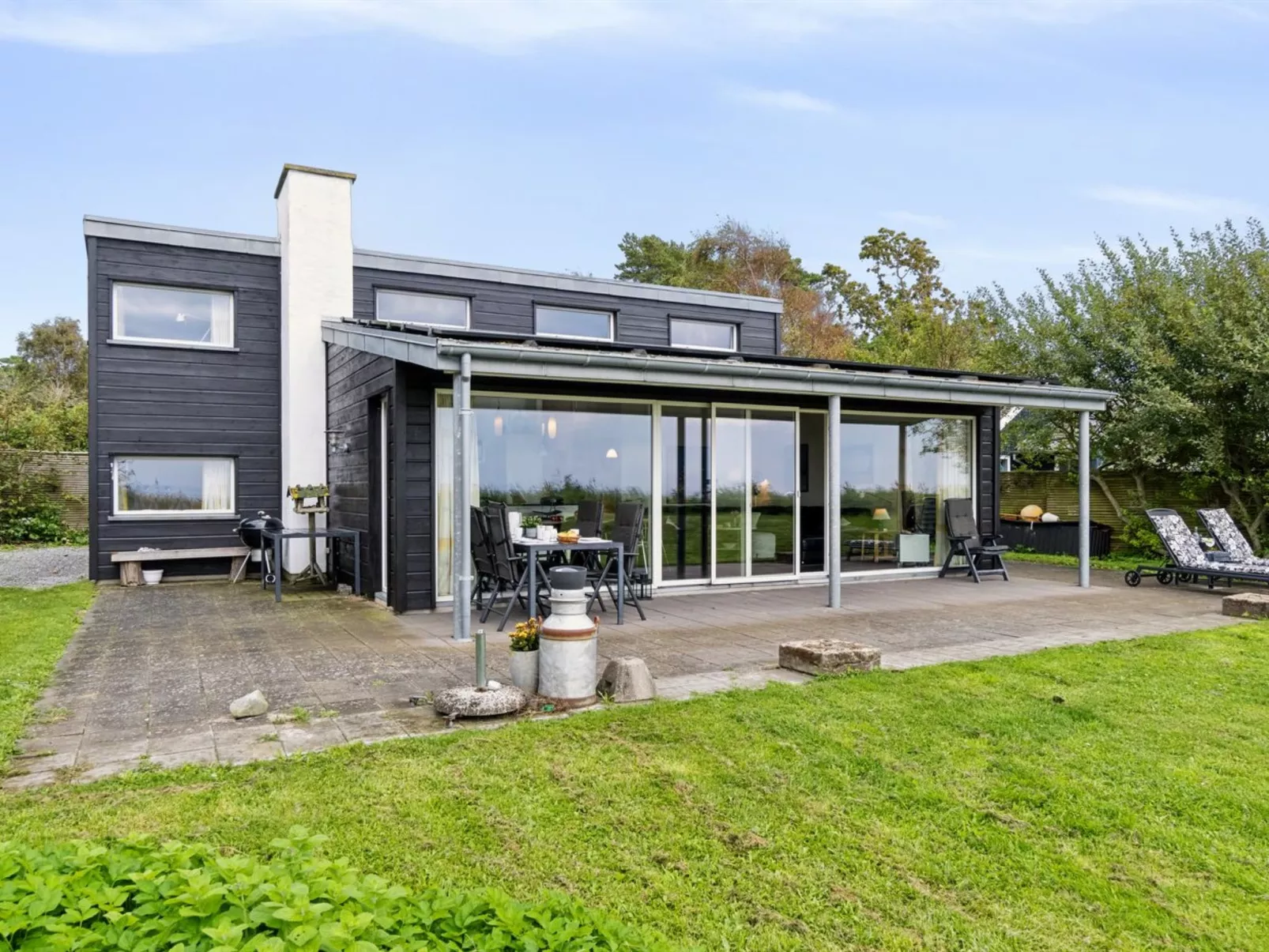 "Nilson" - 50m from the sea-Outside
