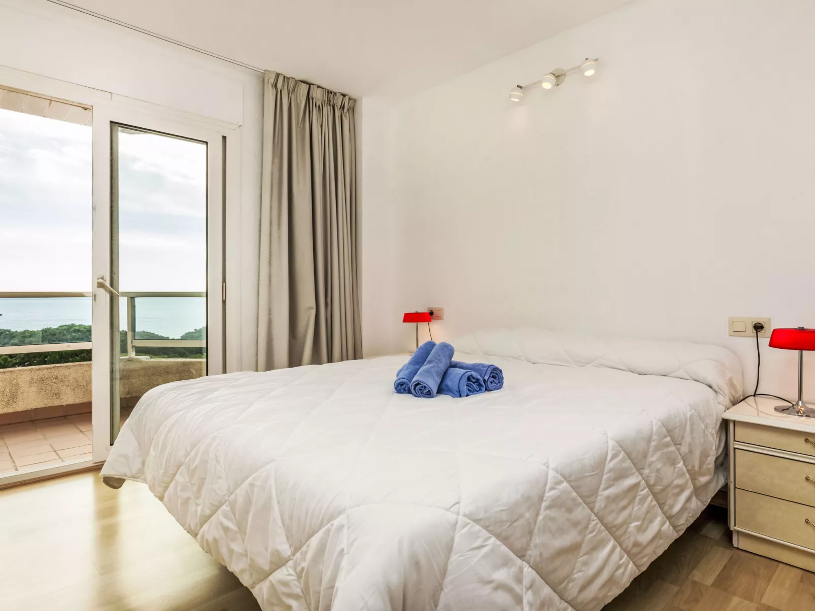 Blanes Playa-Inside
