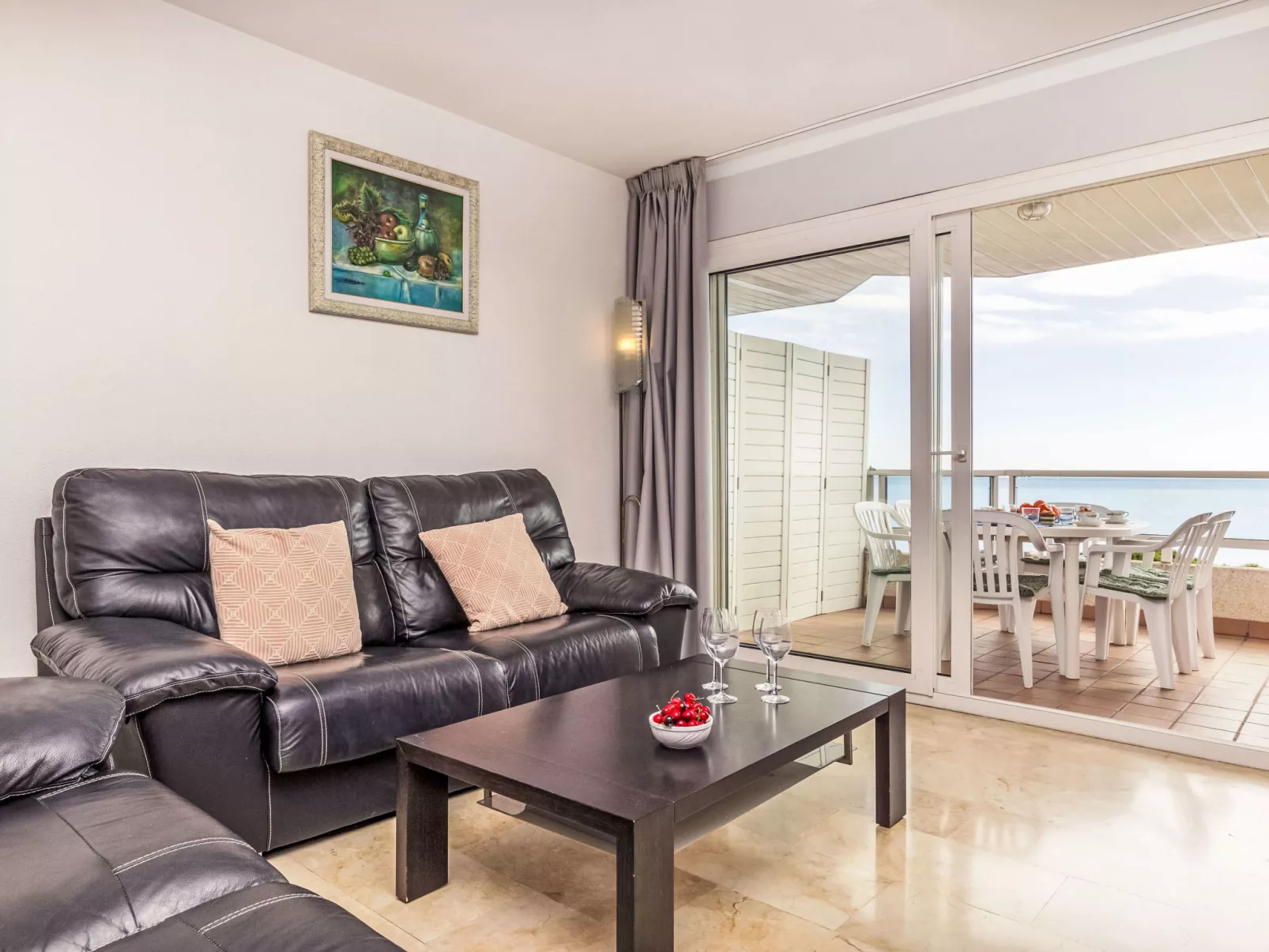 Blanes Playa-Inside