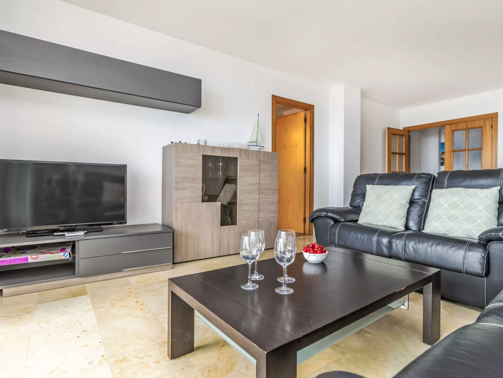 Blanes Playa-Inside