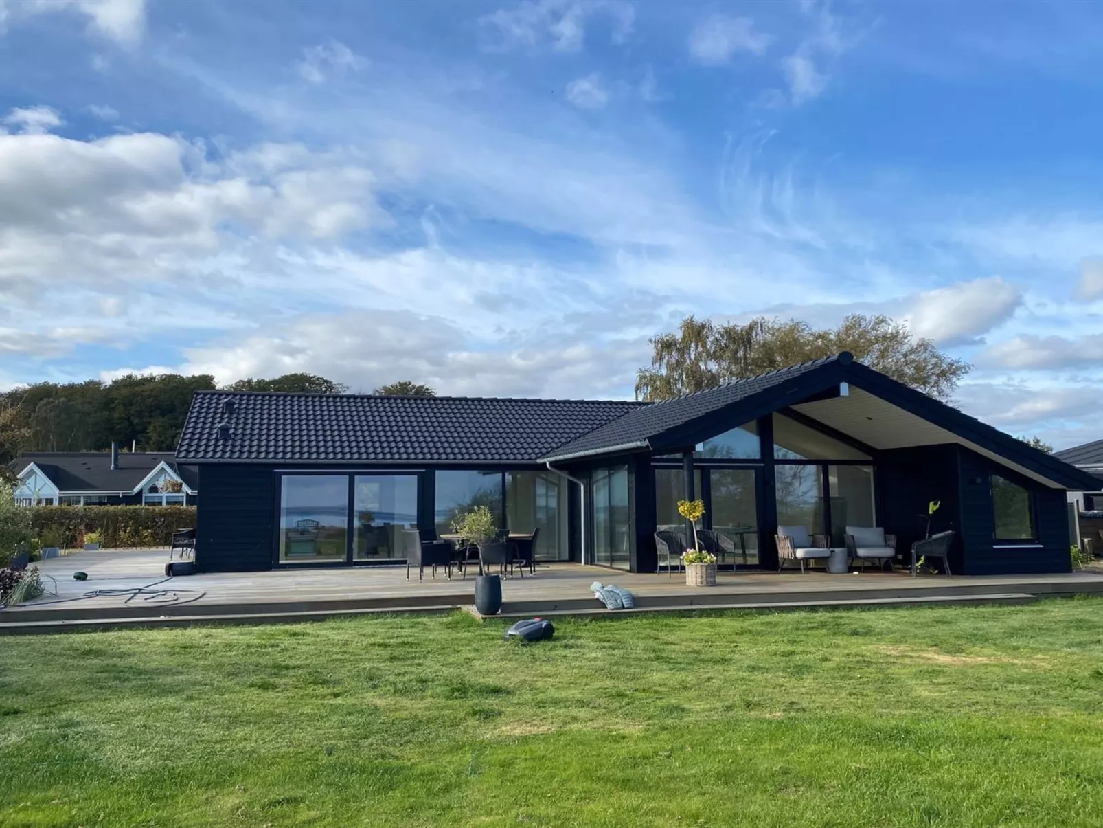 "Viveke" - 10m from the sea-Inside