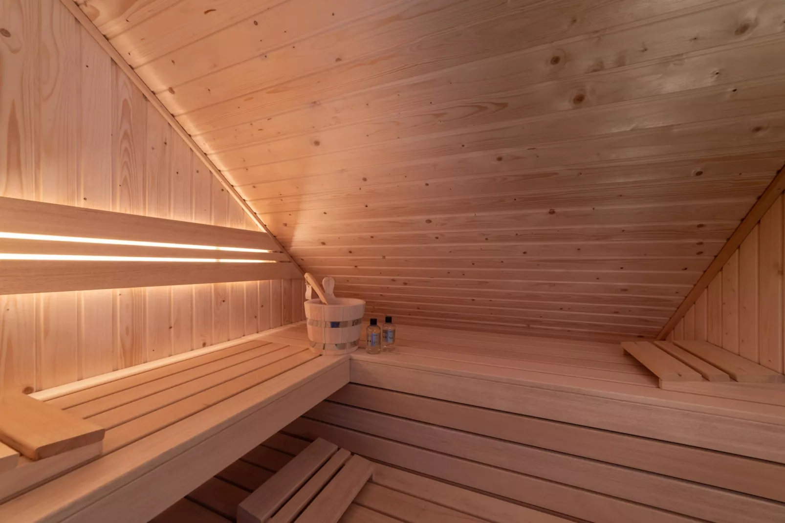 12 persoons Stadvilla met Jacuzzi-Bien-être