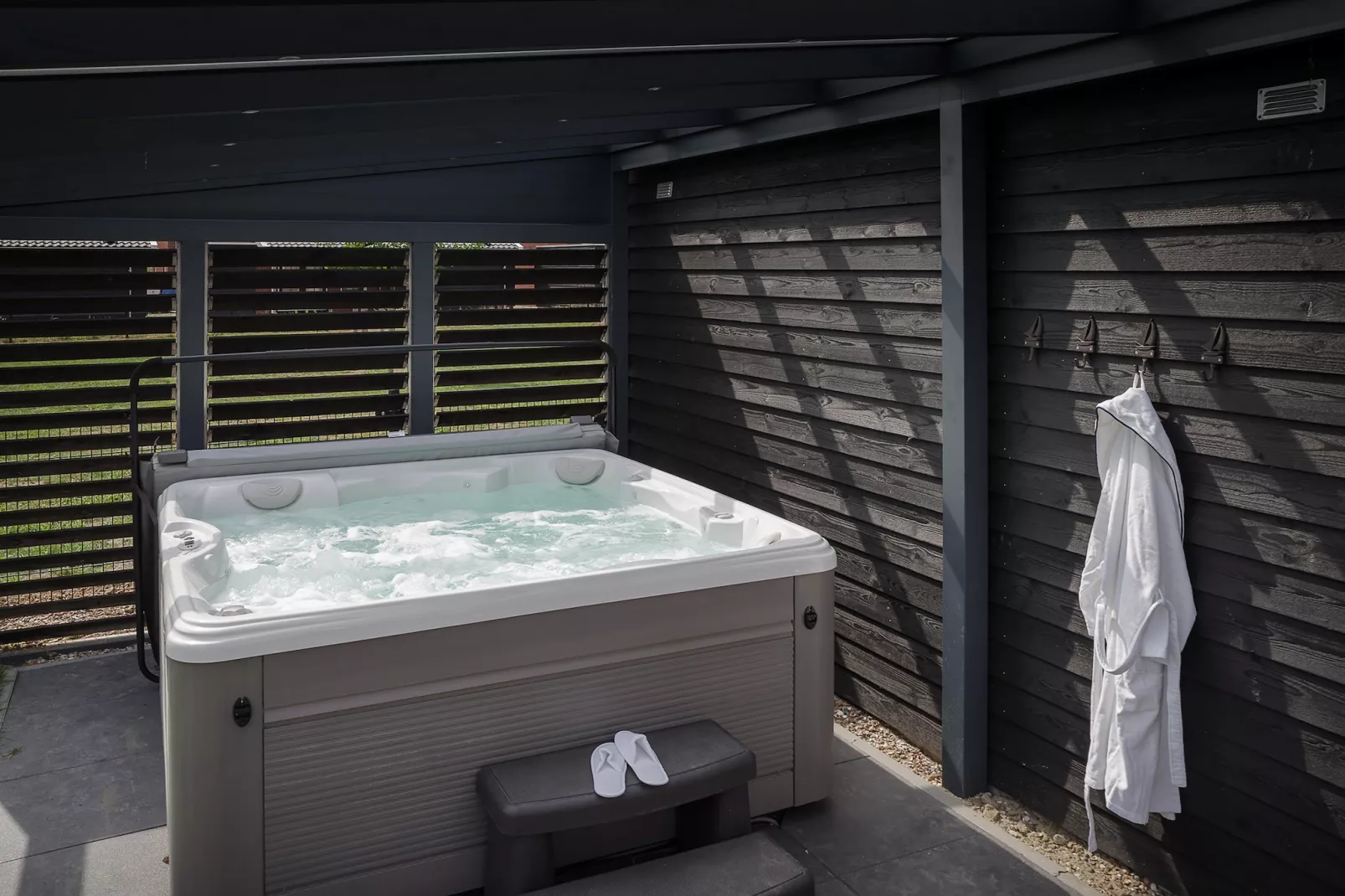 12 persoons Stadvilla met Jacuzzi-Bien-être