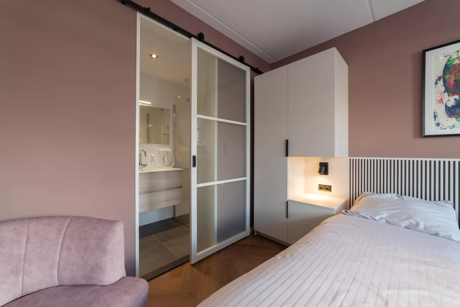 12 persoons Stadvilla met Jacuzzi-Chambre