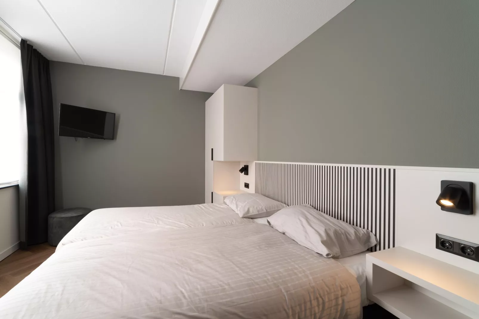 12 persoons Stadvilla met Jacuzzi-Chambre