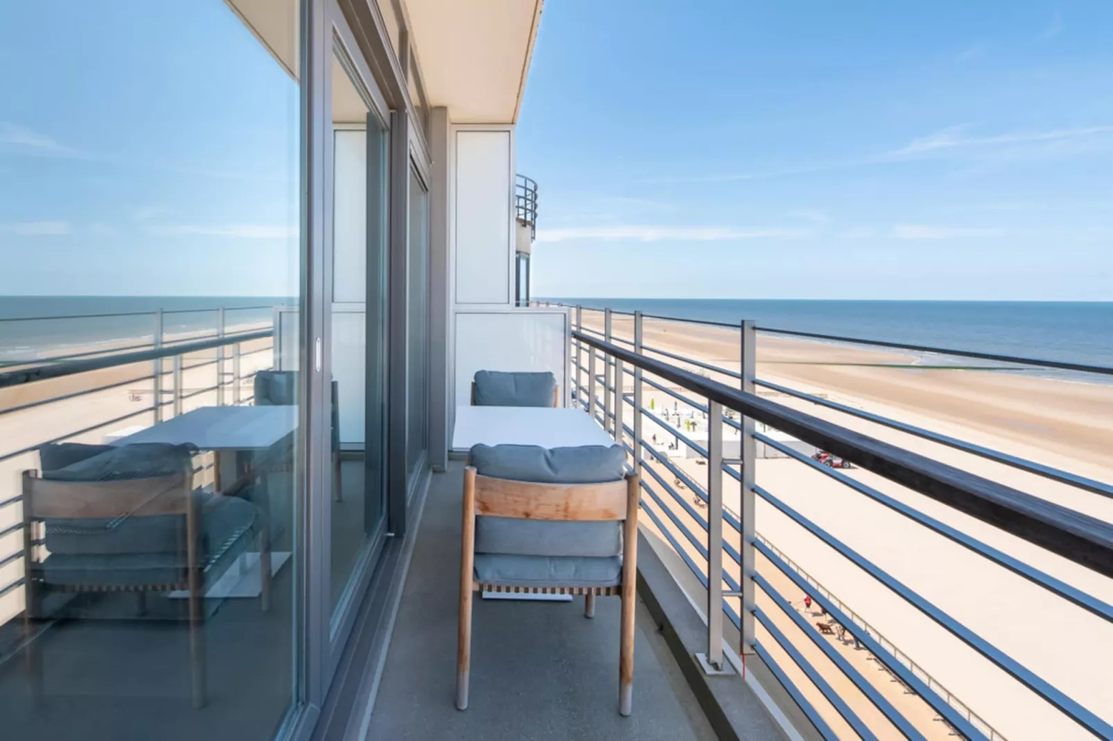 Vent de Sable-Terrace balcony