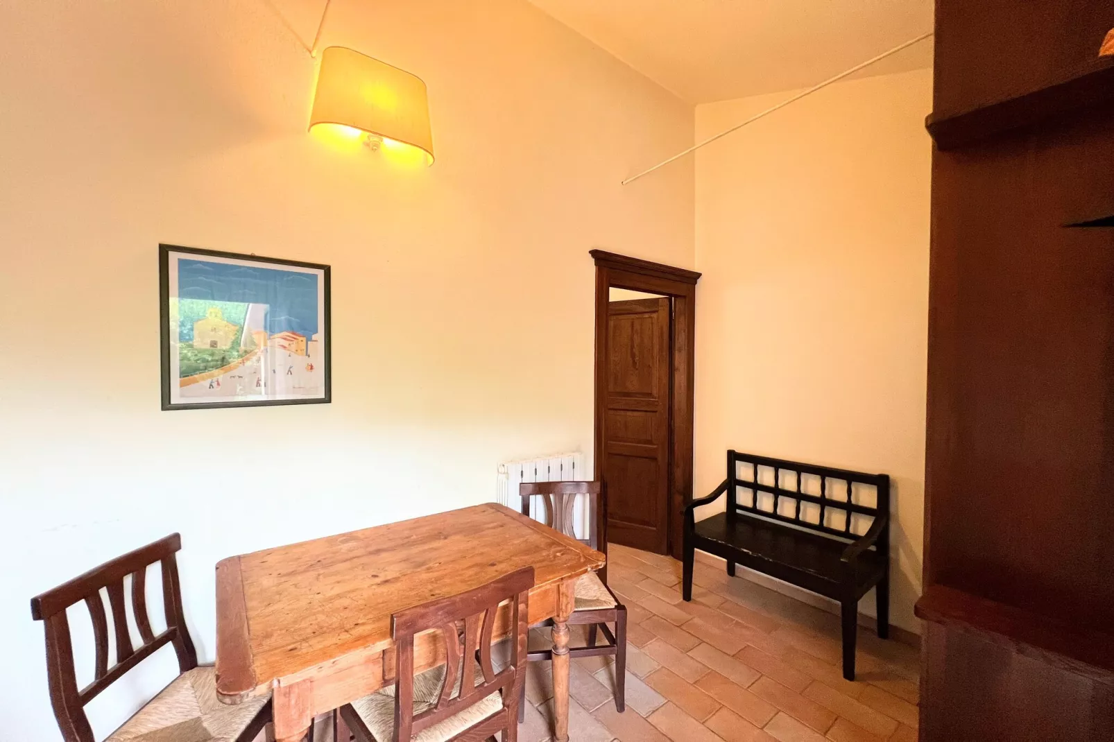 Sangiovese-Living room