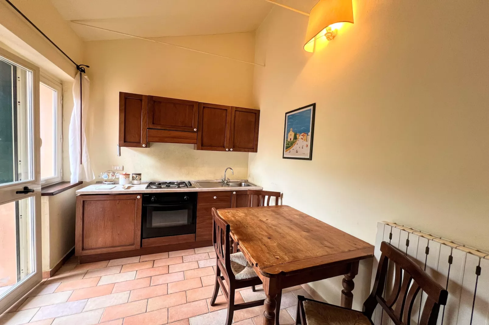 Sangiovese-Dining room