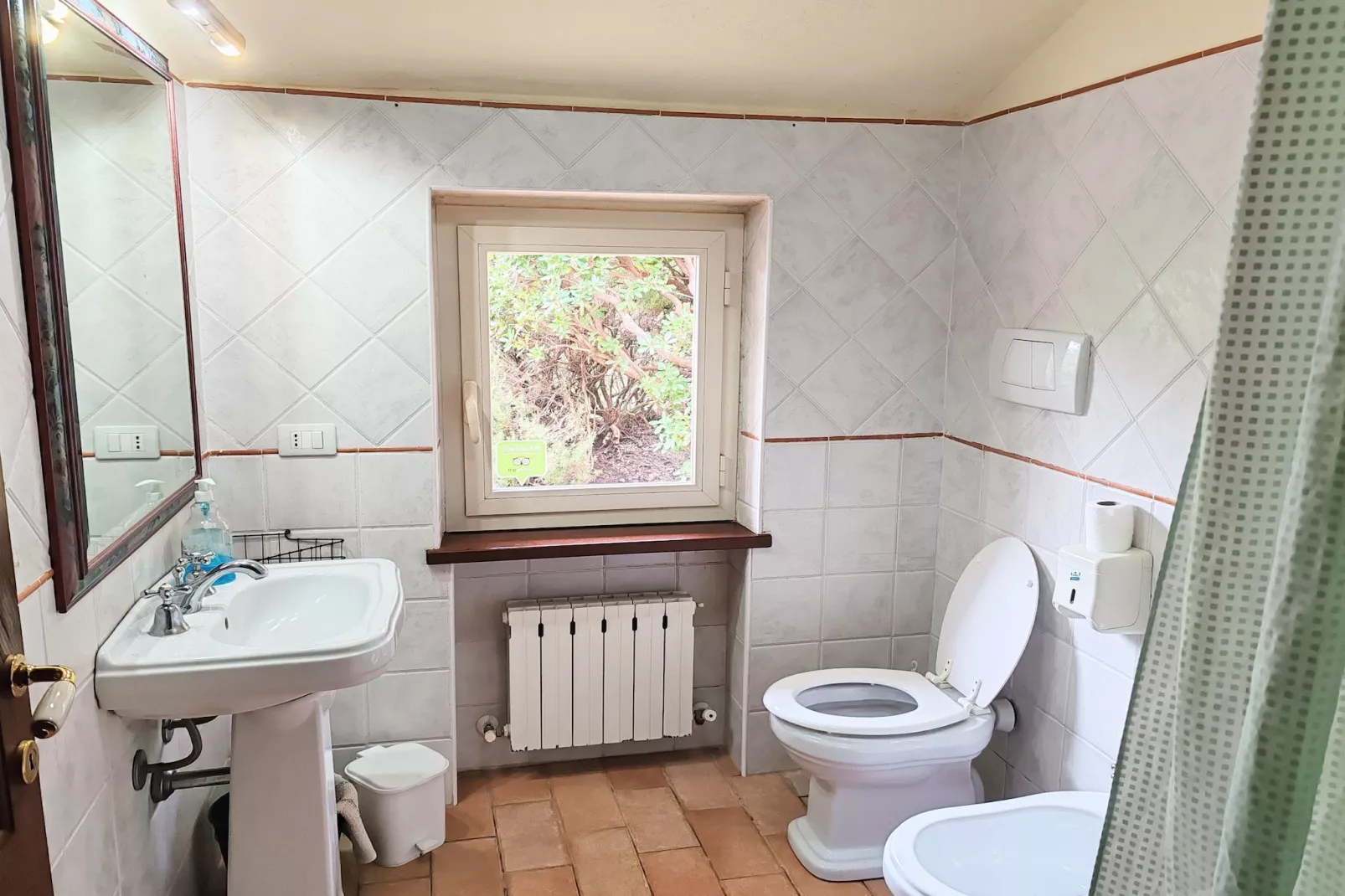 Sangiovese-Bathroom