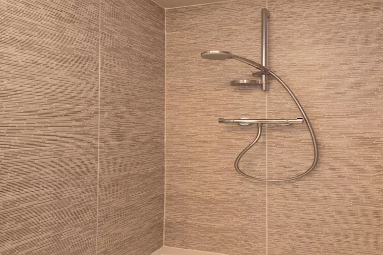 Triton 1-Bathroom