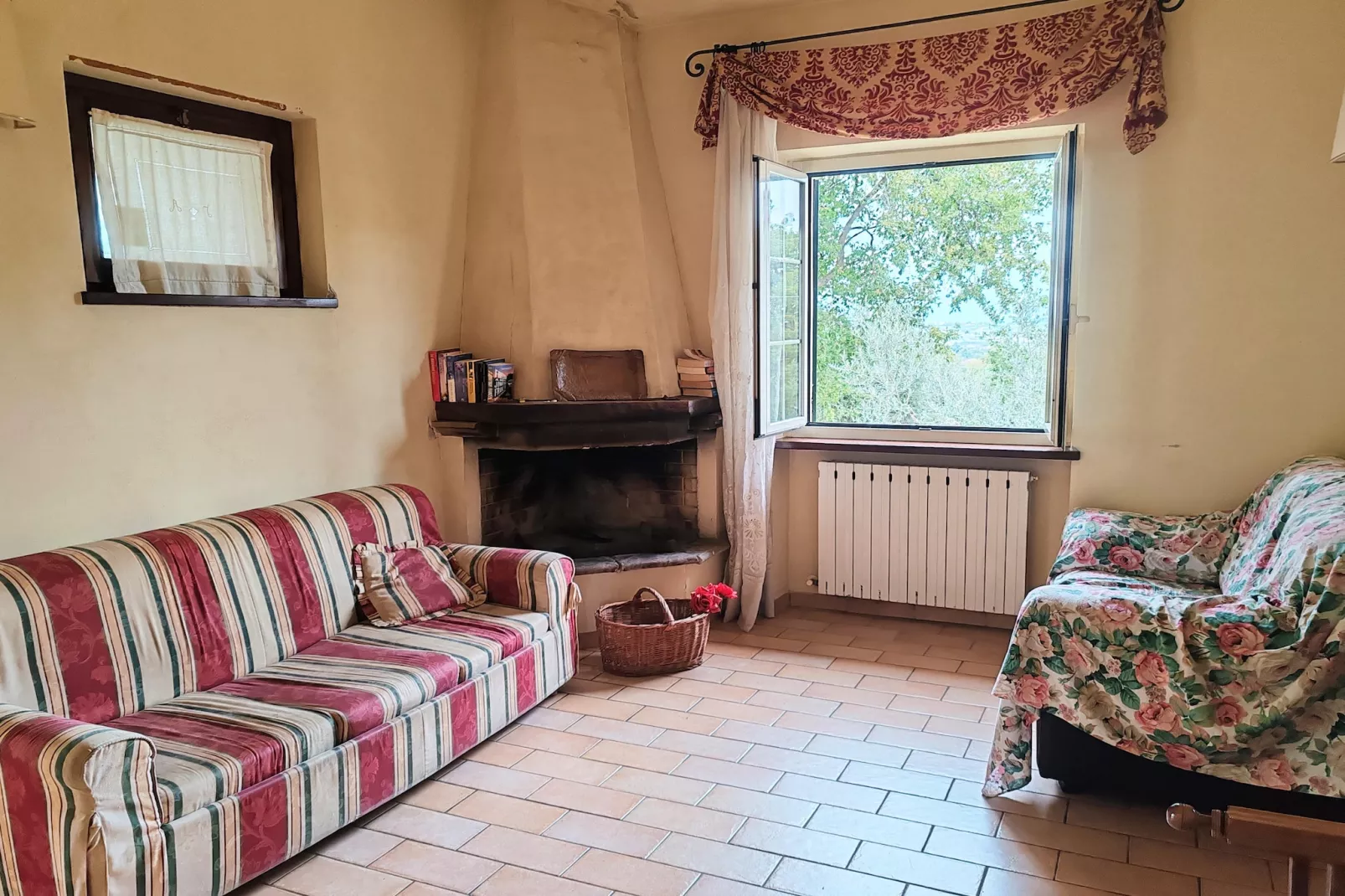 Sagrantino-Living room