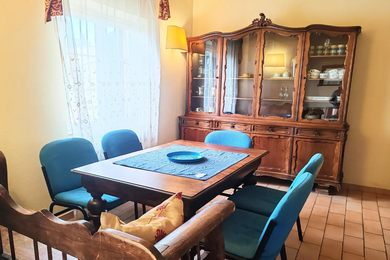 Sagrantino-Dining room