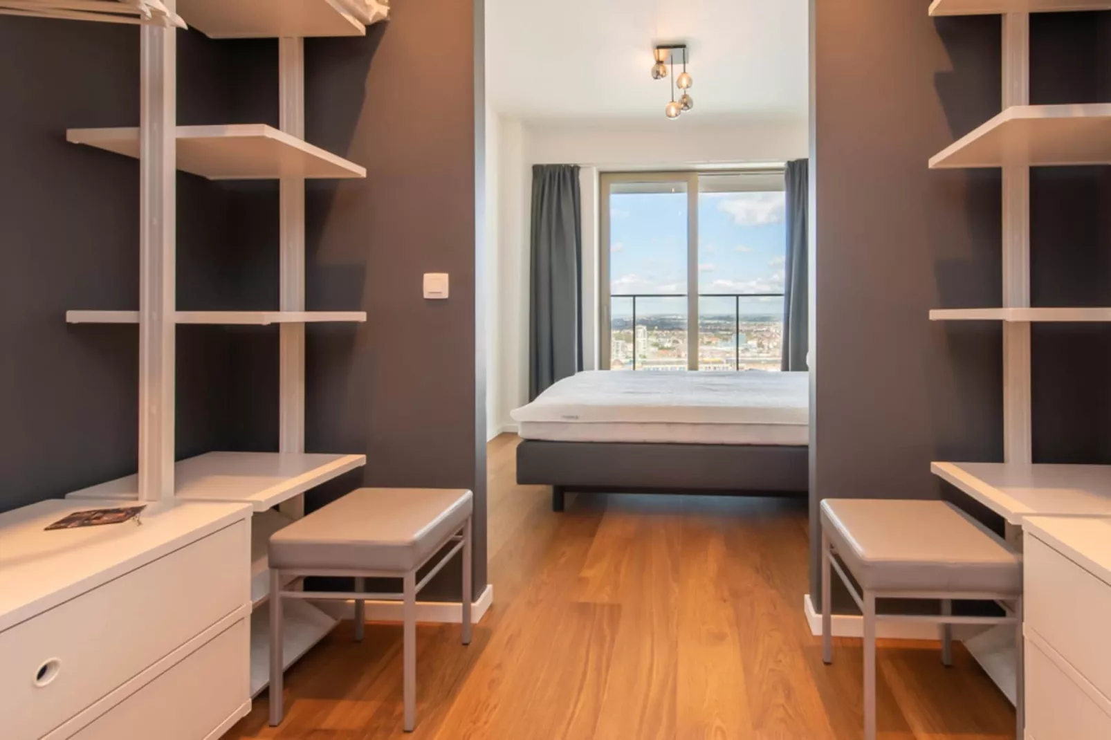 SKY TOWER ONE-Bedroom